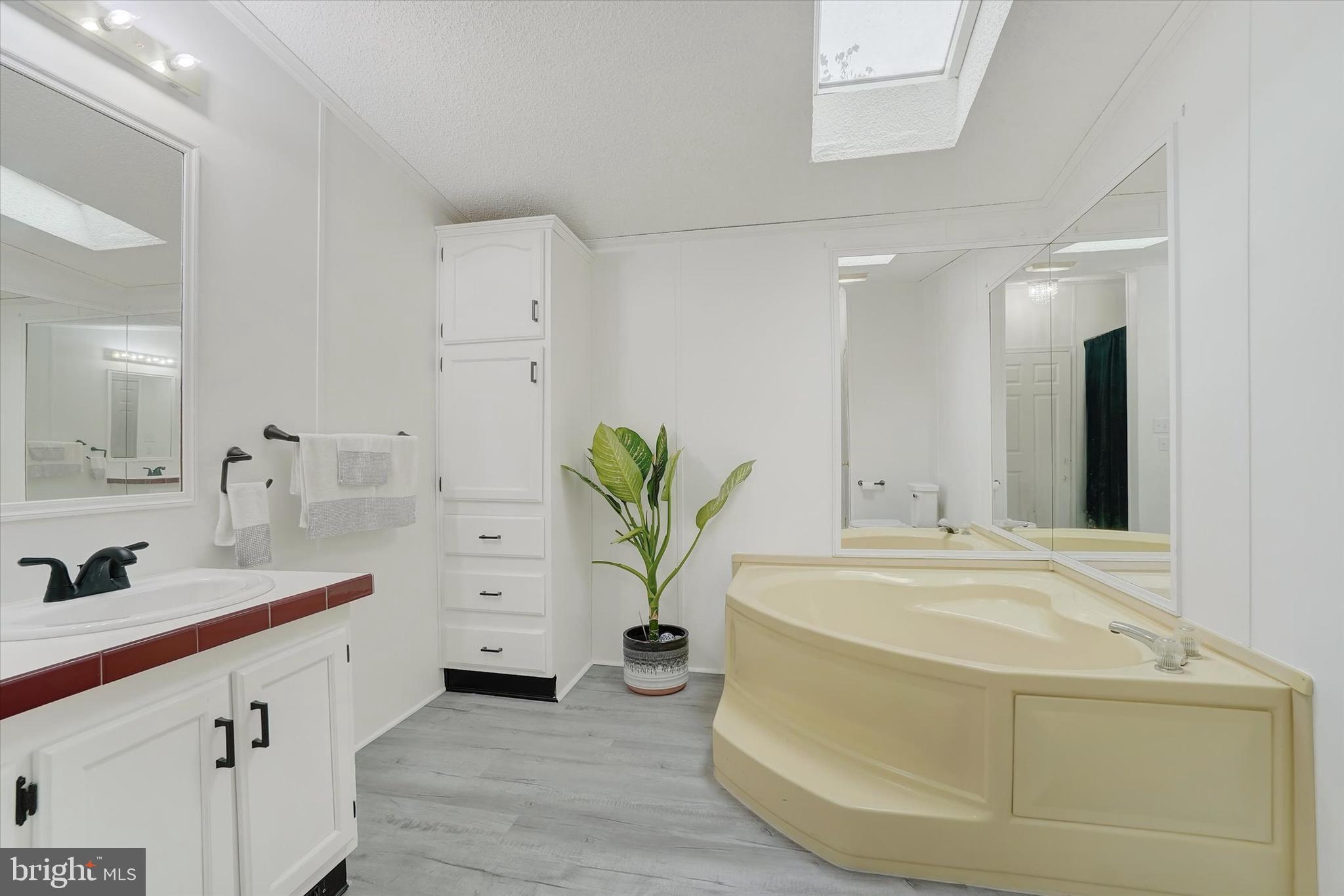 DAUBERTON MHP - Residential