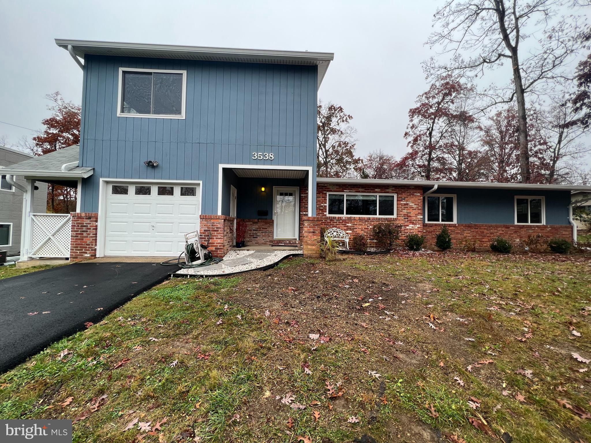 HOLMES RUN PARK - Residential Lease