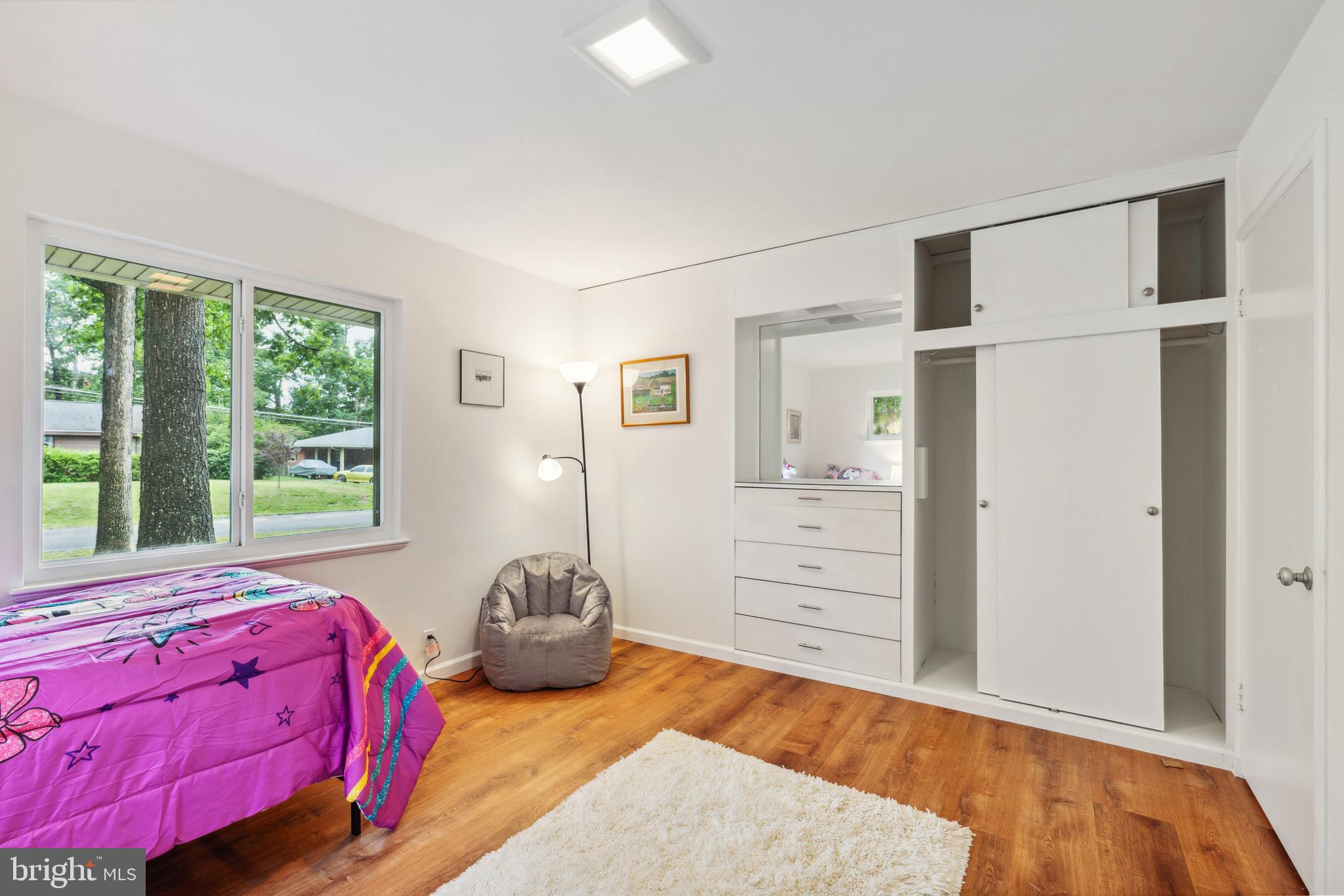 HOLMES RUN PARK - Residential Lease