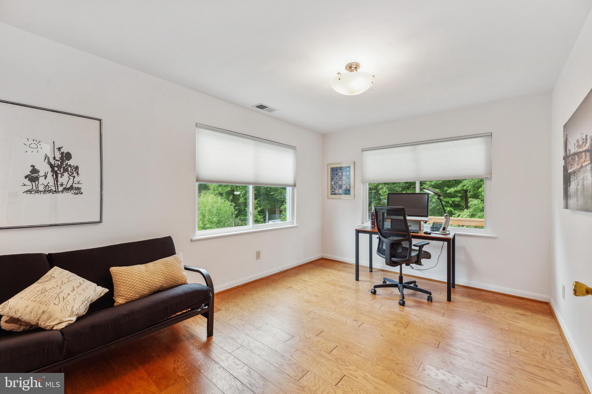 HOLMES RUN PARK - Residential Lease