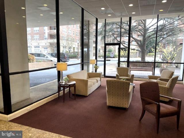 3800 FAIRFAX DRIVE 207