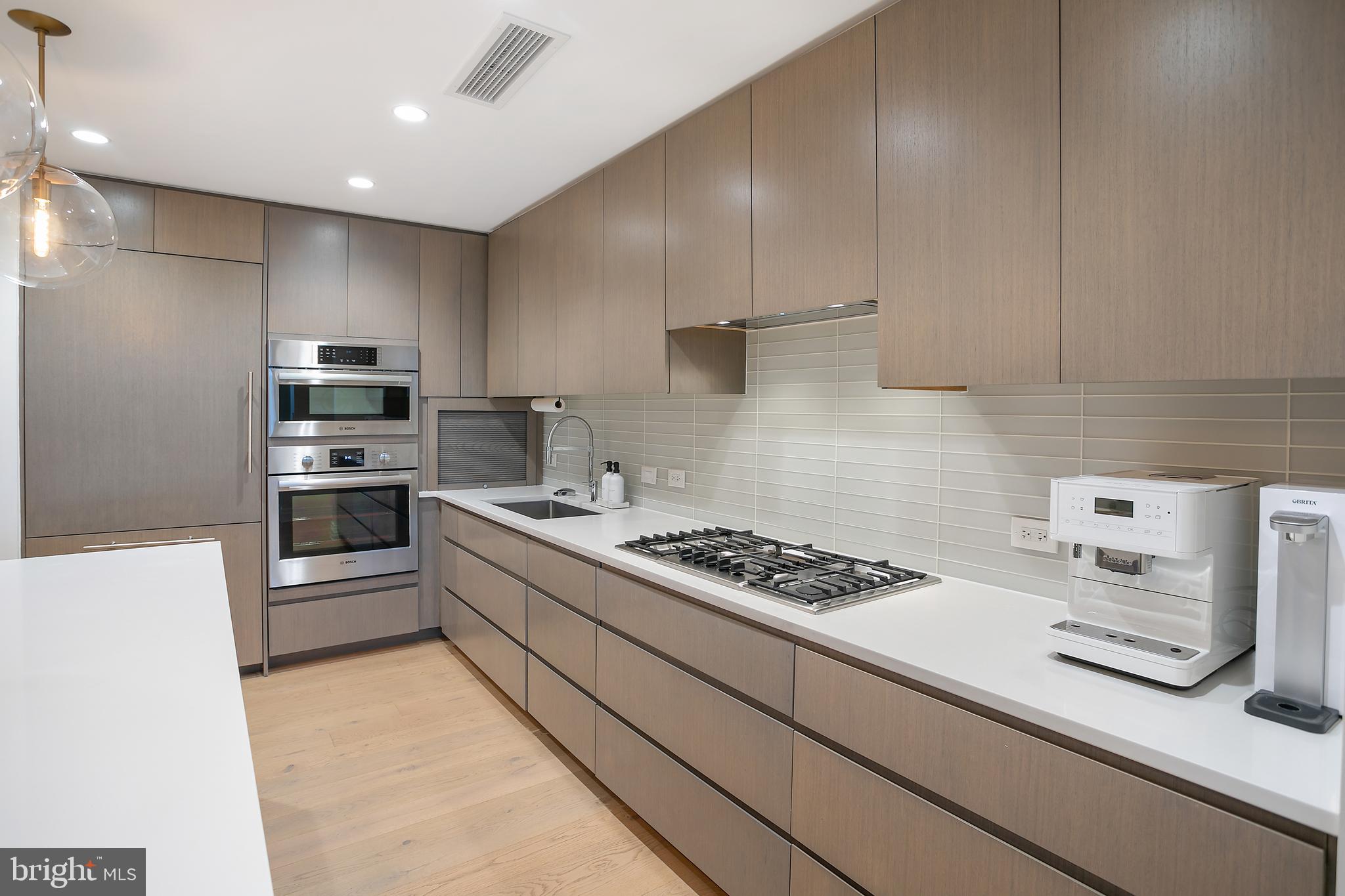 WEST END - Residential