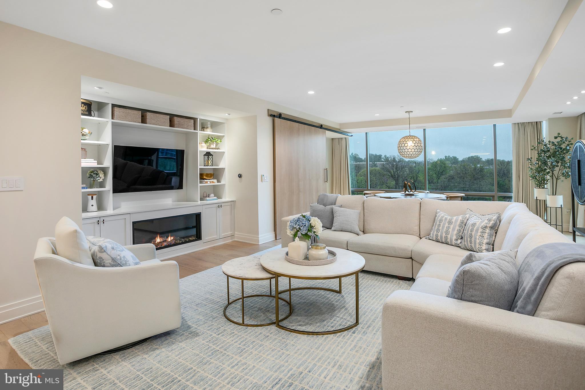 WEST END - Residential
