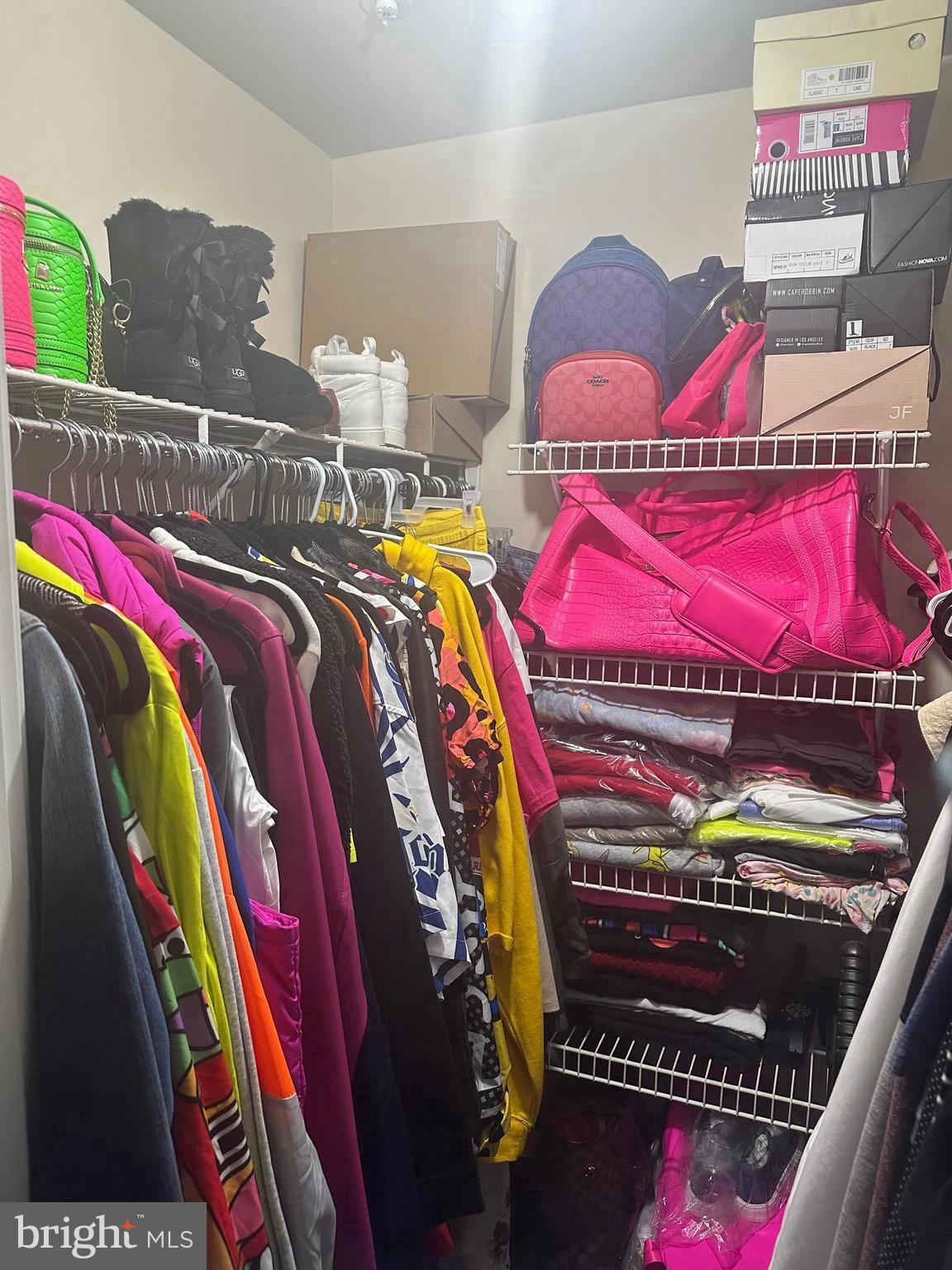 RUSSETT - Residential