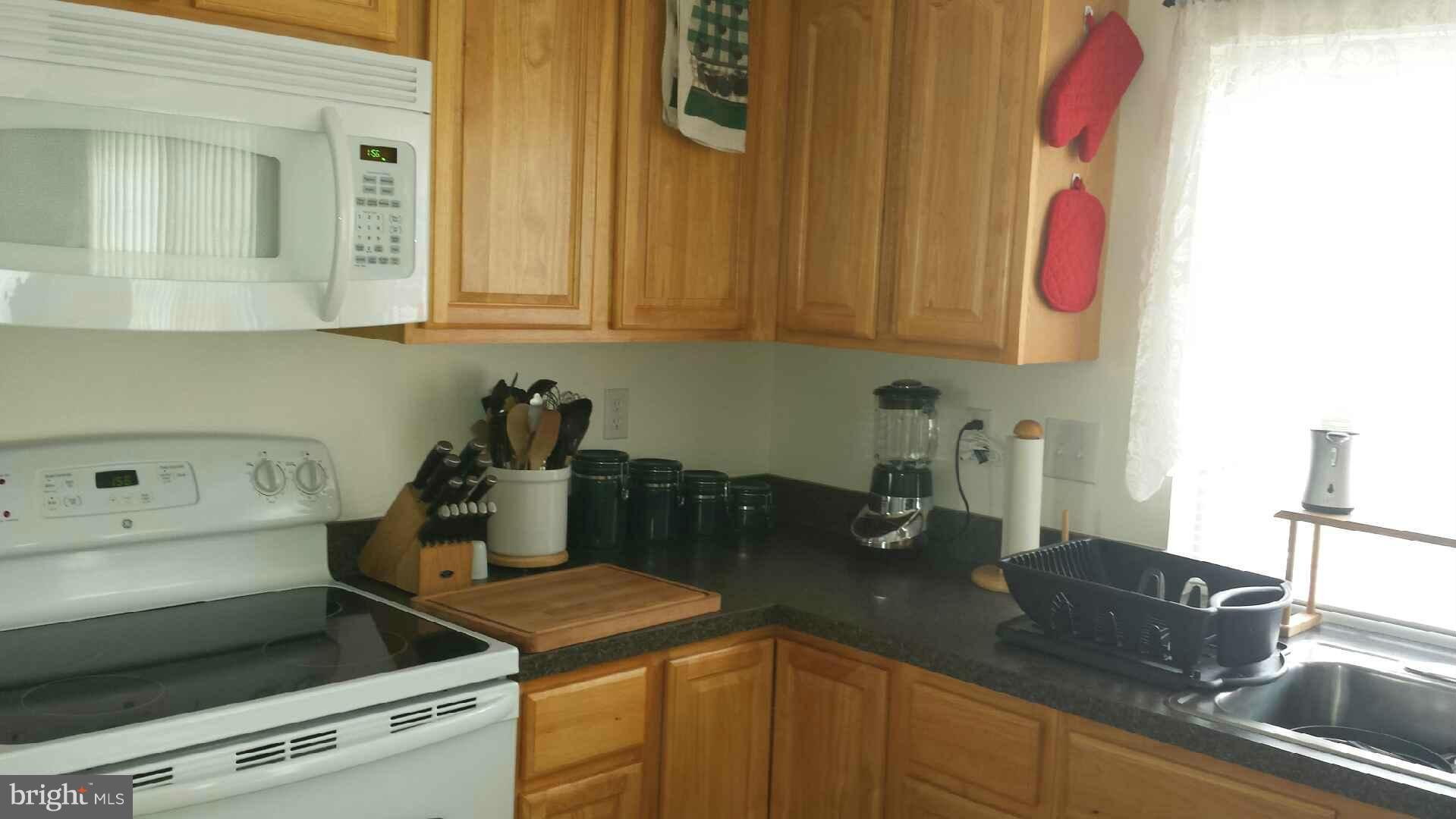 COLLINGTON ESTATES - Residential Lease