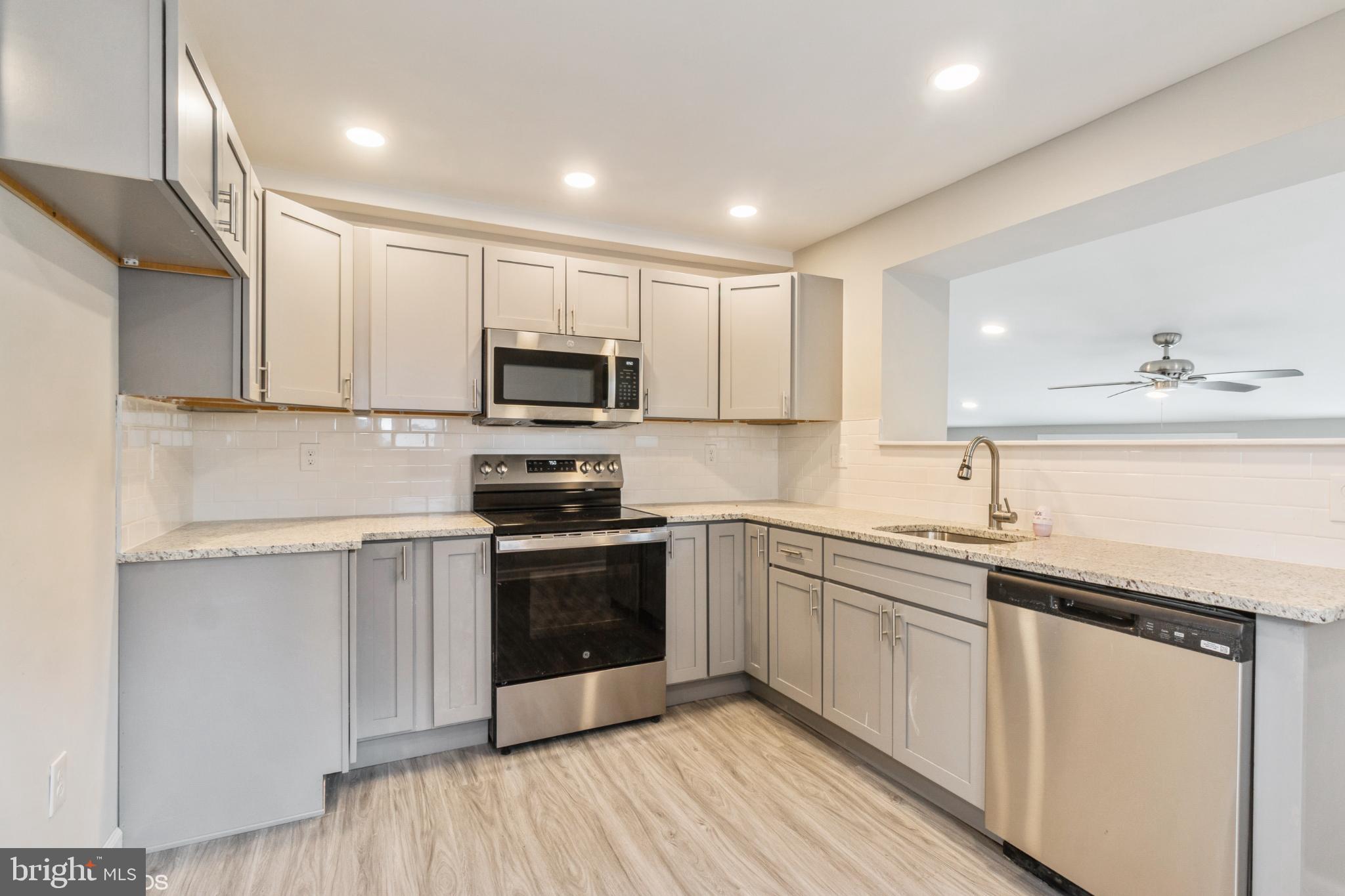 SPEEDWAY - Residential