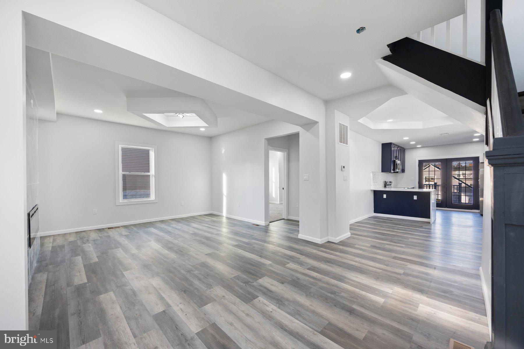 2920 E NORTHERN PARKWAY