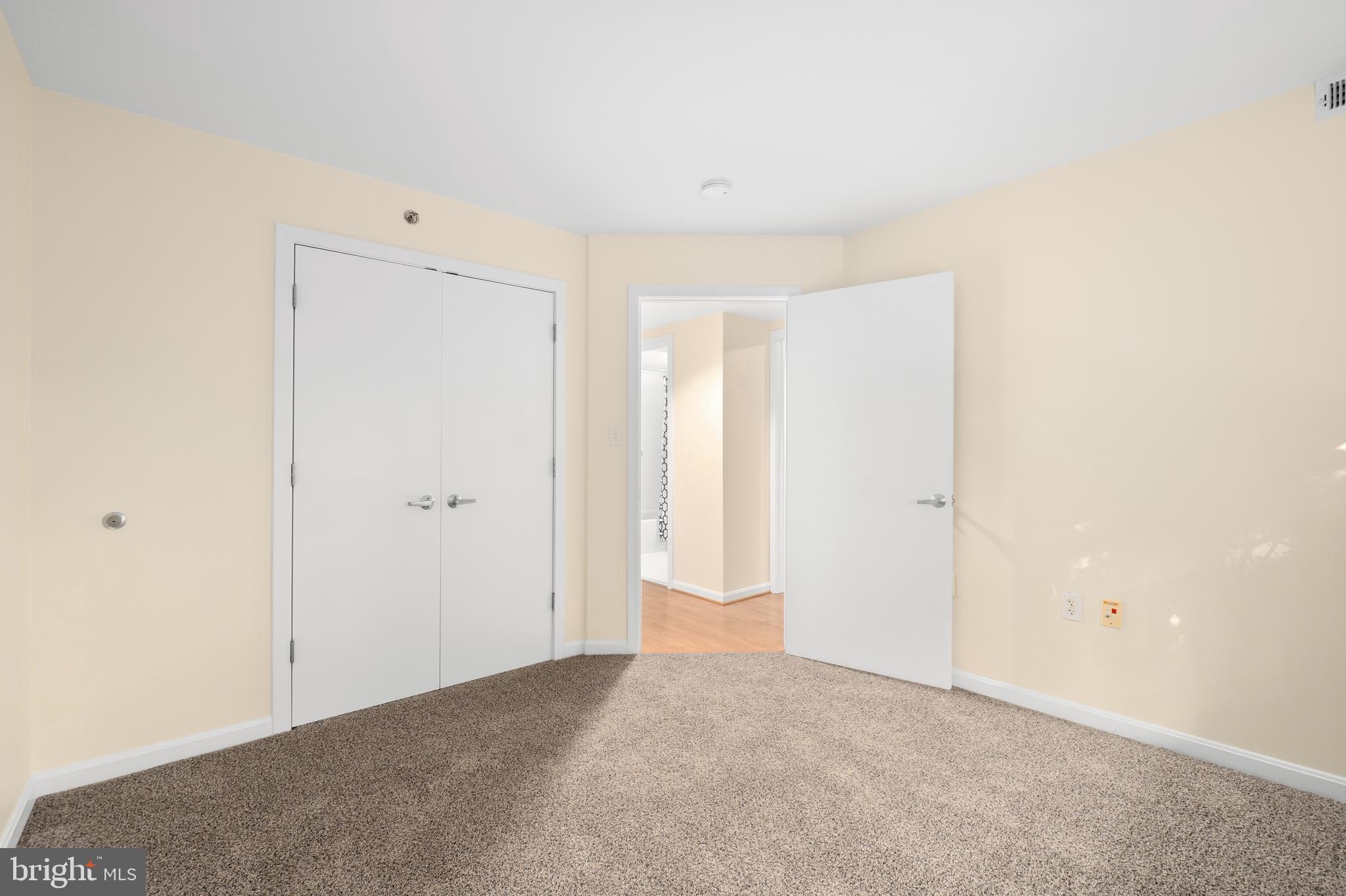 SILVER SPRING - Residential