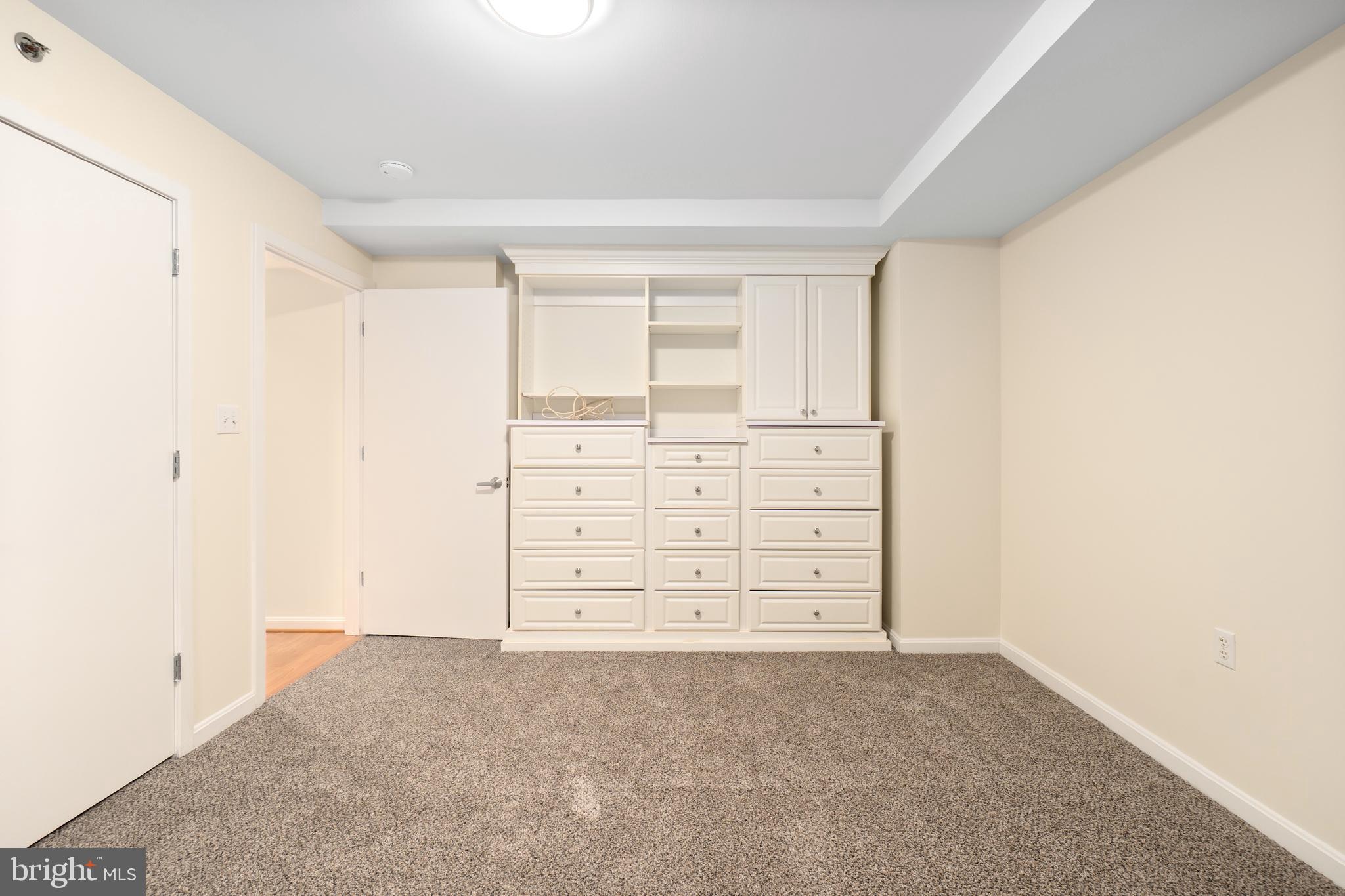 SILVER SPRING - Residential