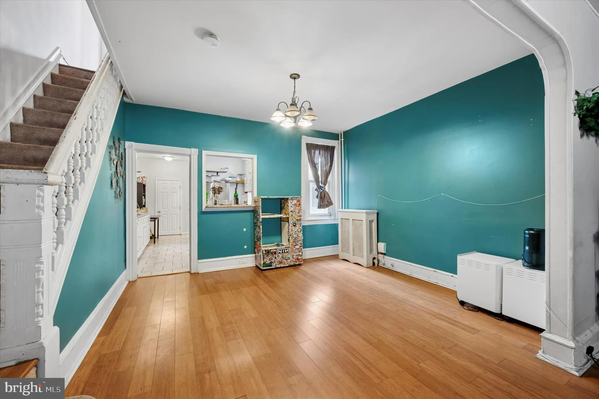 Philadelphia, Pennsylvania 19143, United States, 3 Bedrooms Bedrooms, ,2 BathroomsBathrooms,Residential,Contingent,129290