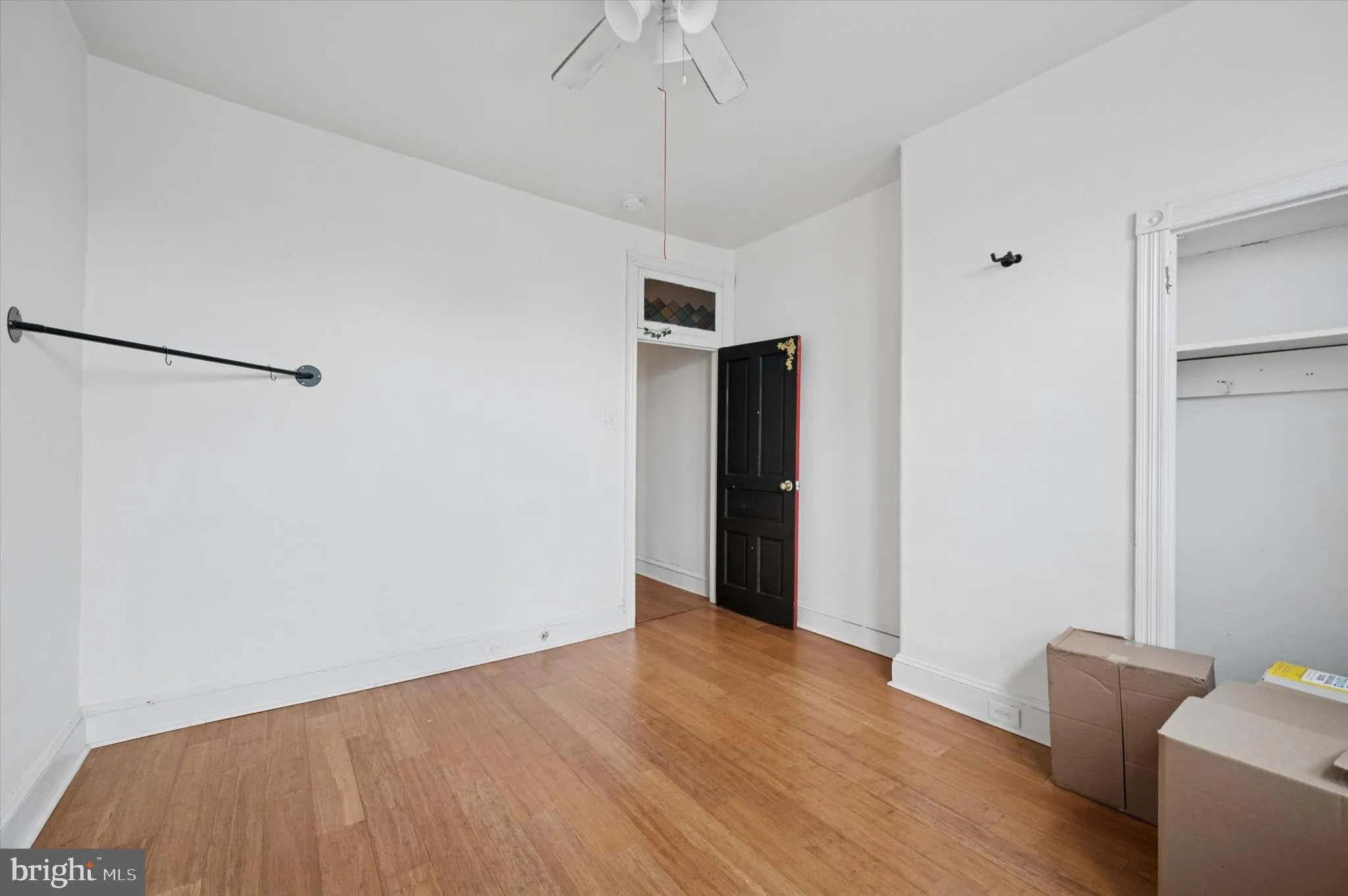 Philadelphia, Pennsylvania 19143, United States, 3 Bedrooms Bedrooms, ,2 BathroomsBathrooms,Residential,Contingent,129290