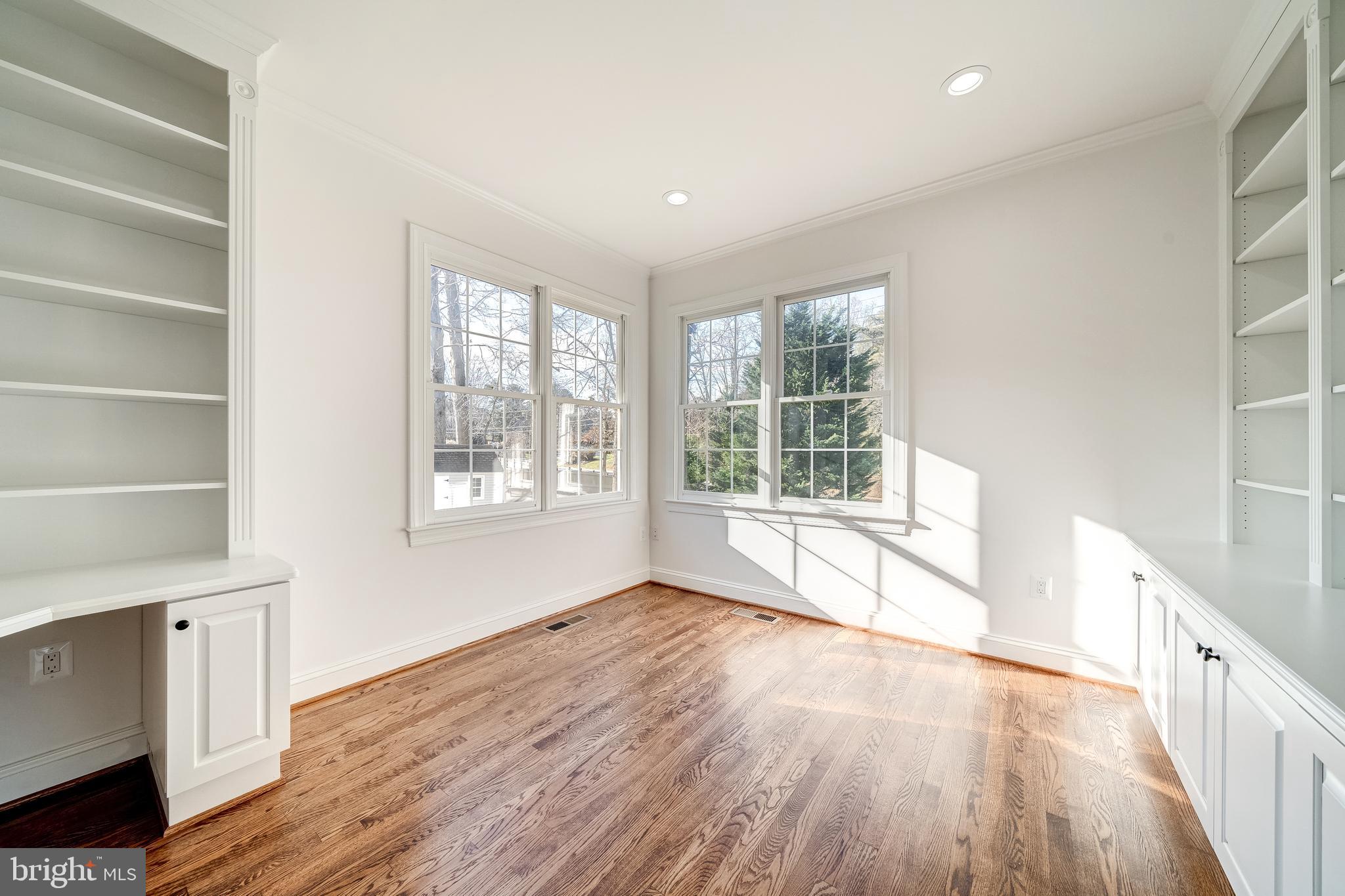 VALE RIDGE ESTATES - Residential