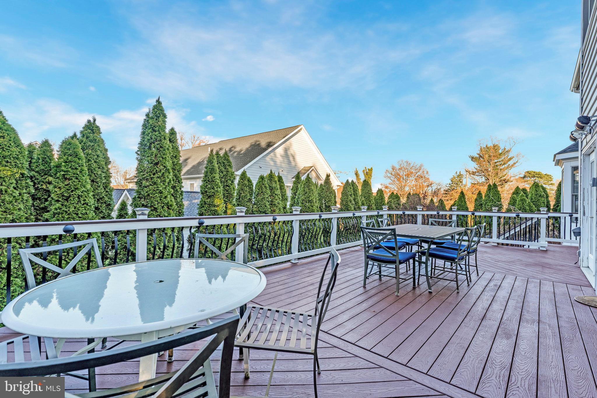 CEDAR WOODS - Residential Lease