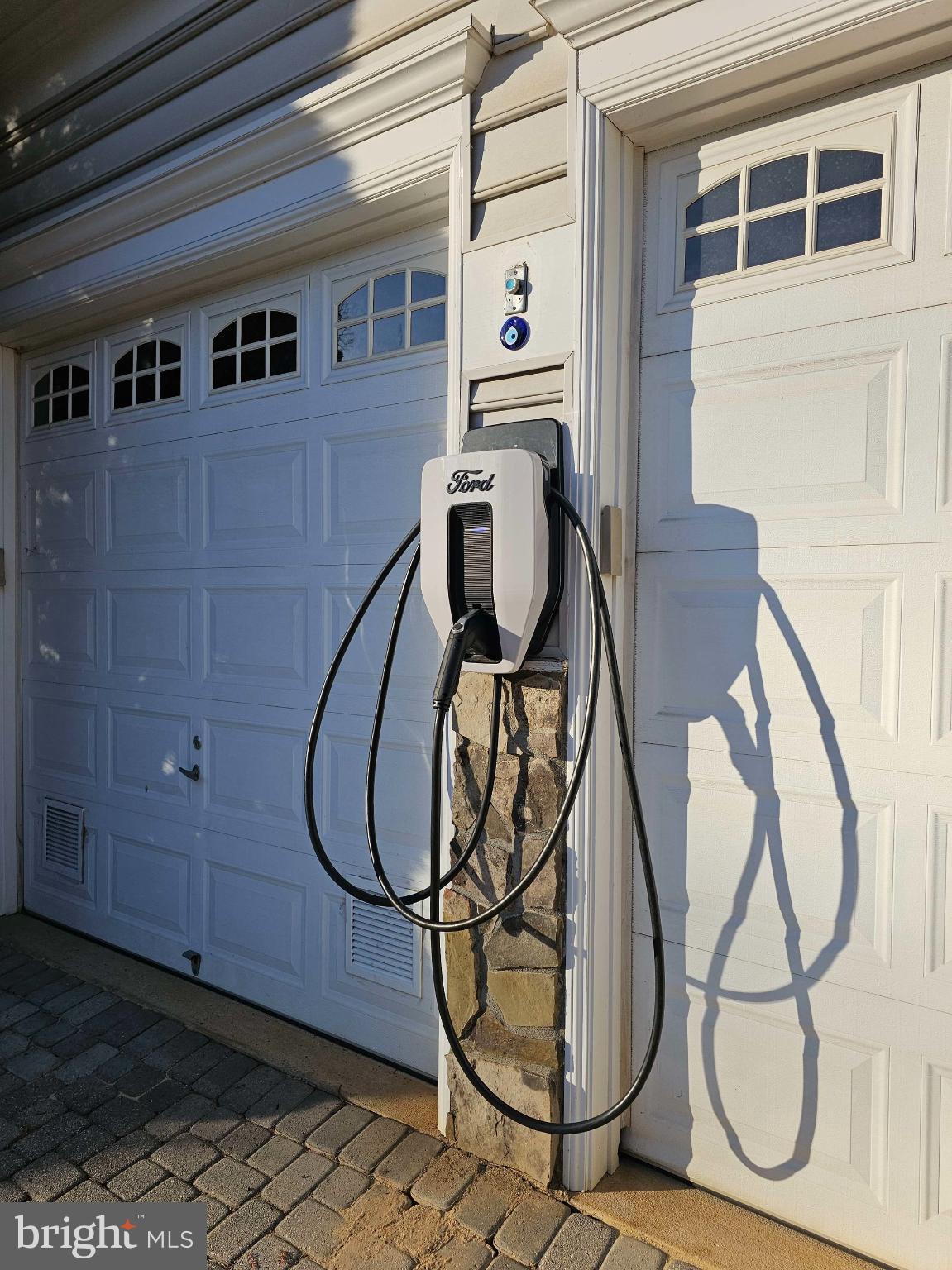 CEDAR WOODS - Residential Lease