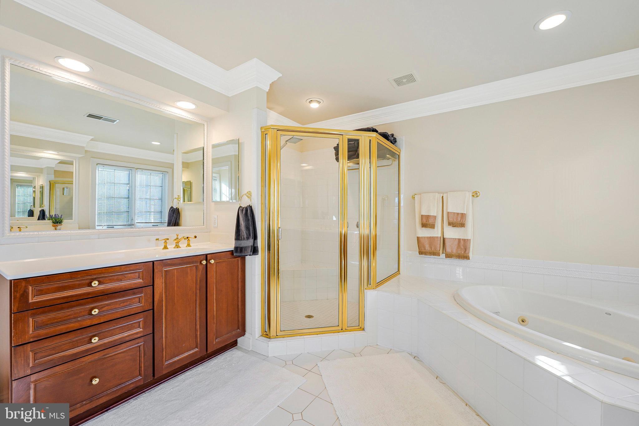 CEDAR WOODS - Residential Lease