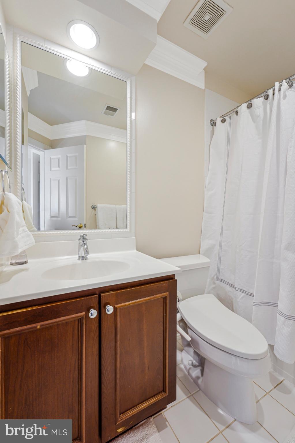 CEDAR WOODS - Residential Lease