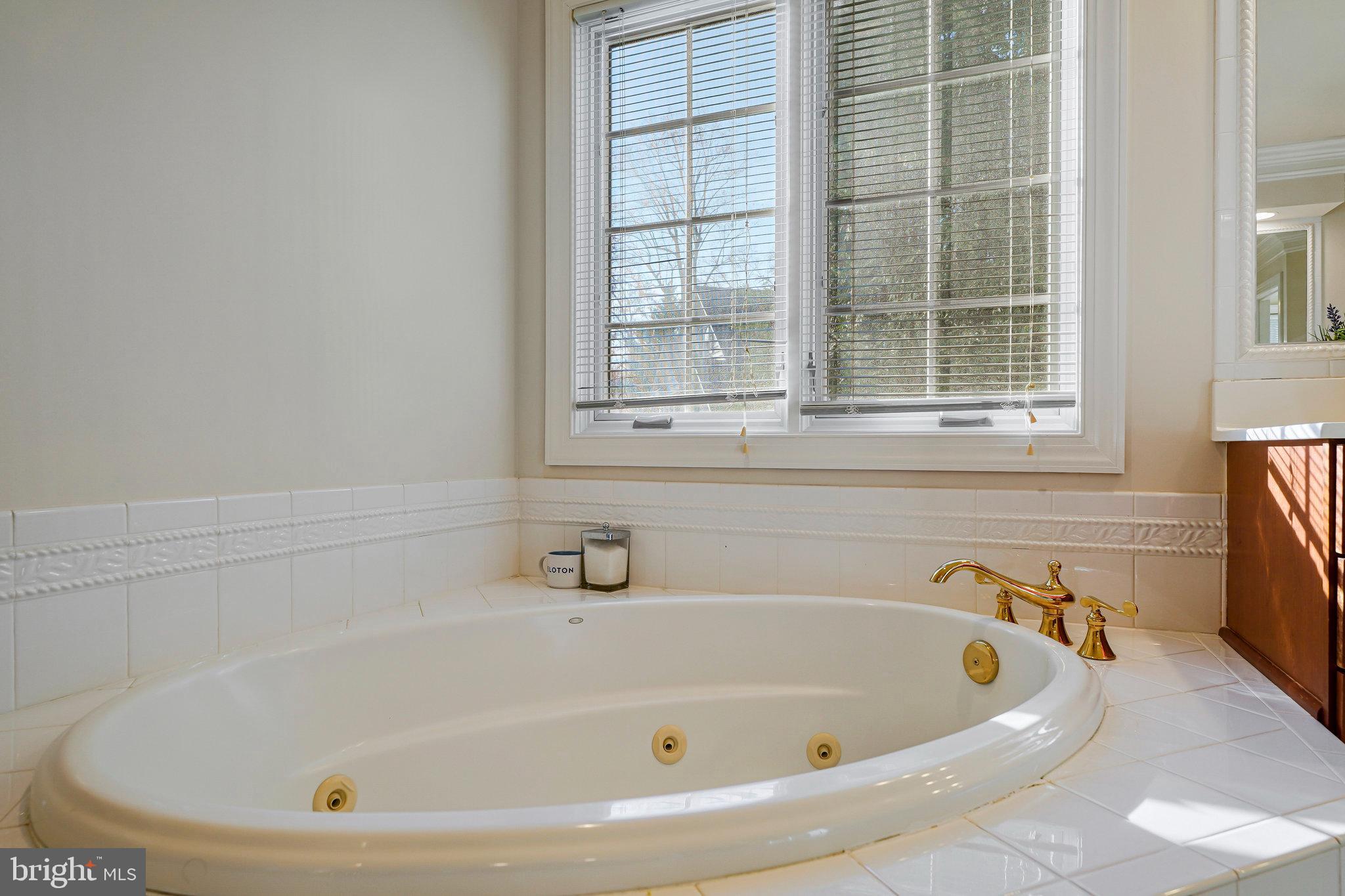 CEDAR WOODS - Residential Lease