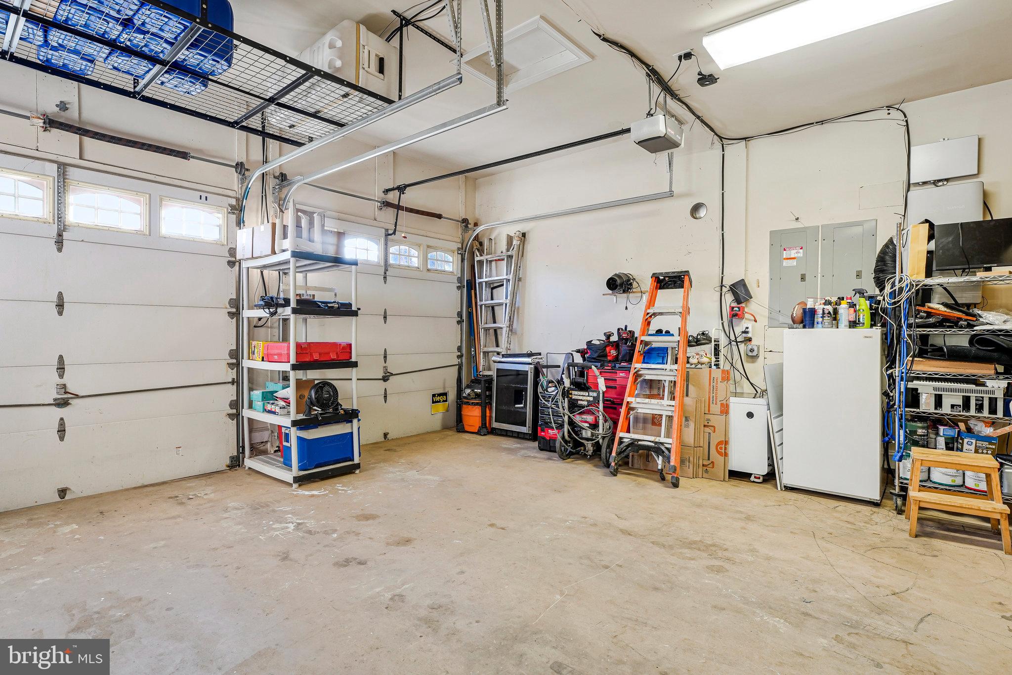 CEDAR WOODS - Residential Lease