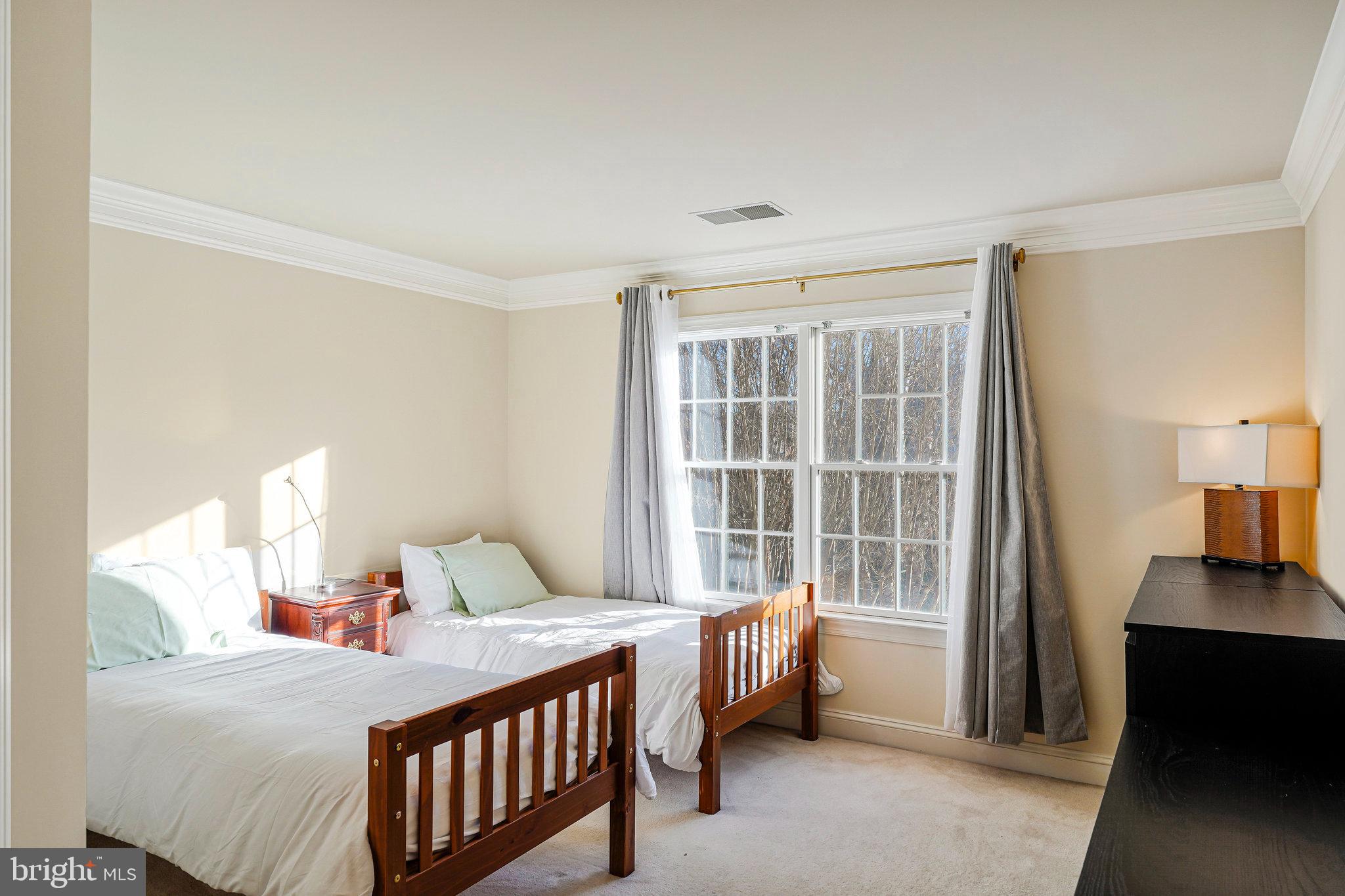 CEDAR WOODS - Residential Lease