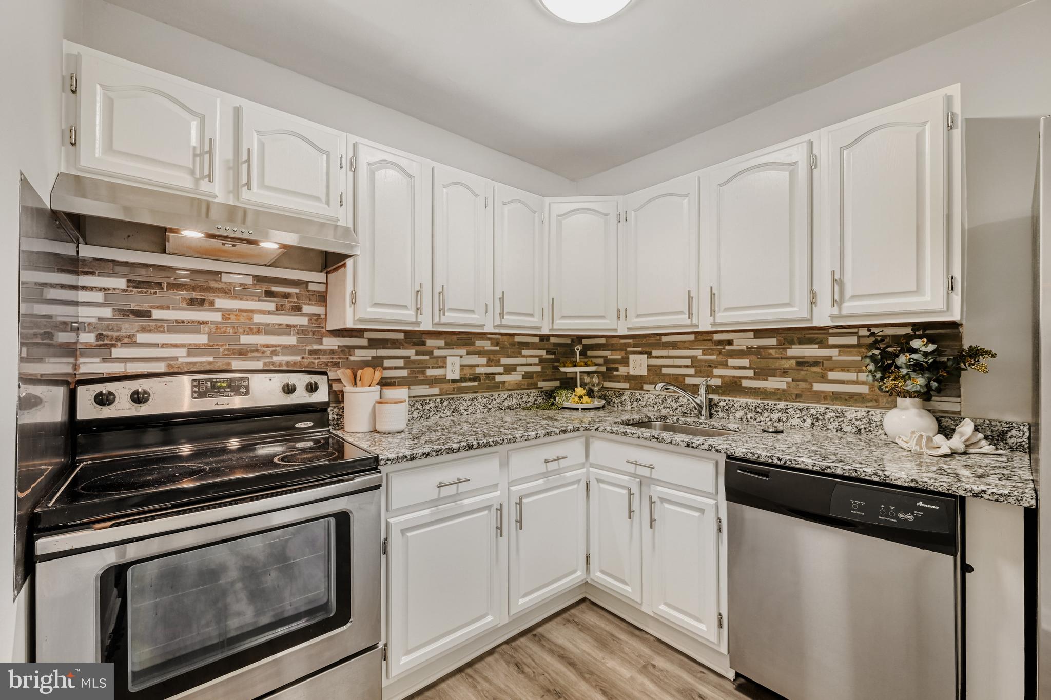 CHESTNUT WOODS - Residential