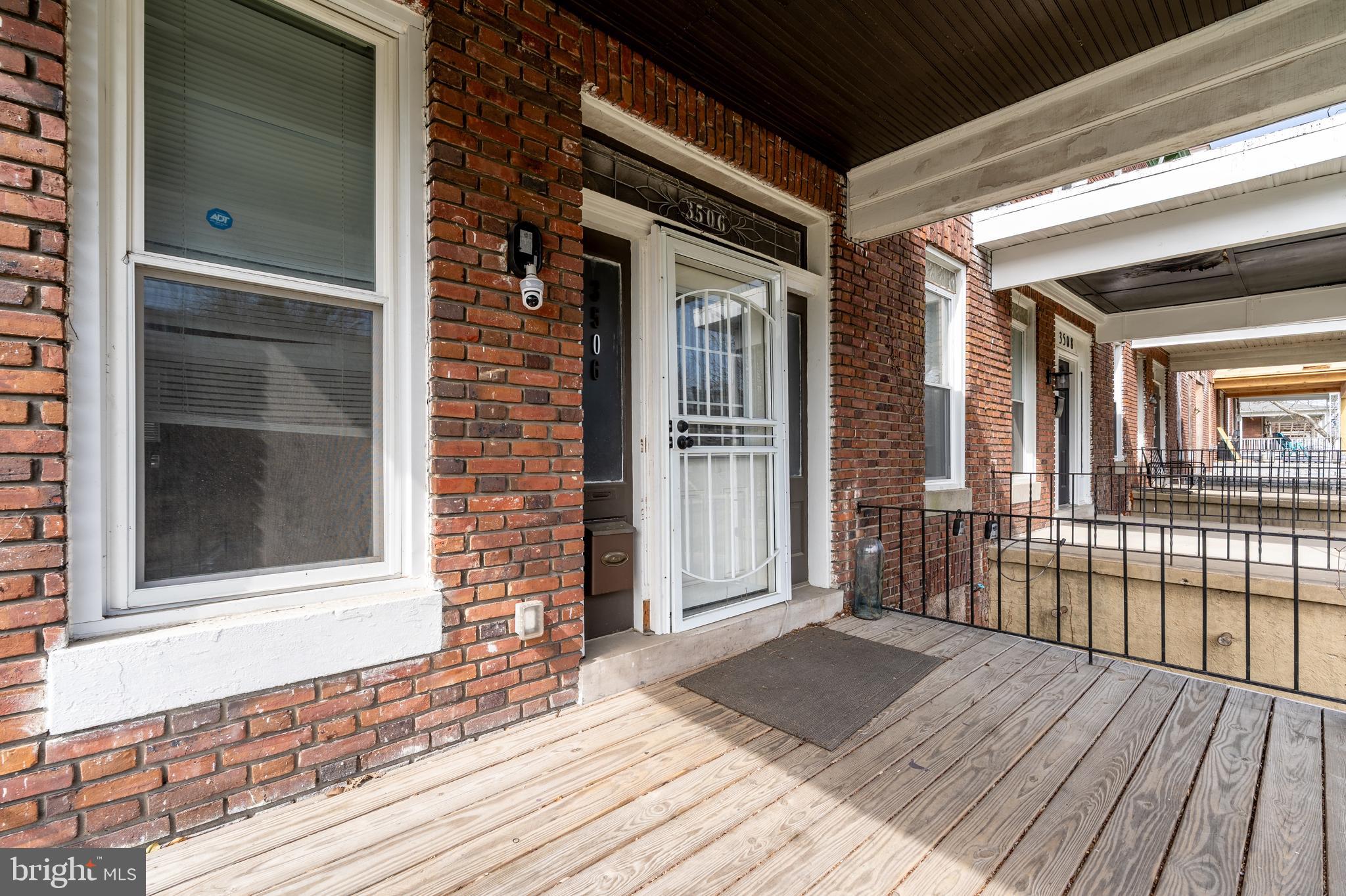 PARK CIRCLE - Residential