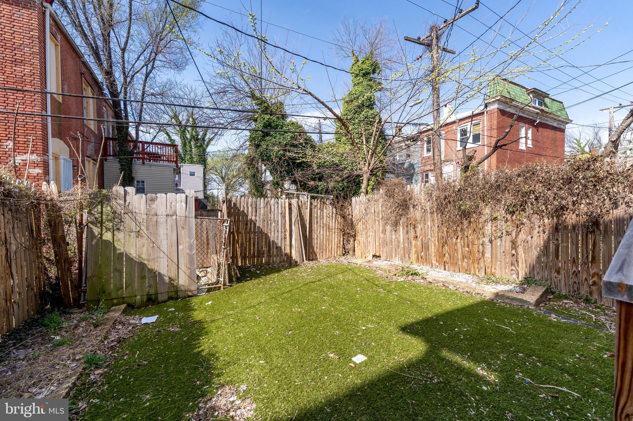 PARK CIRCLE - Residential