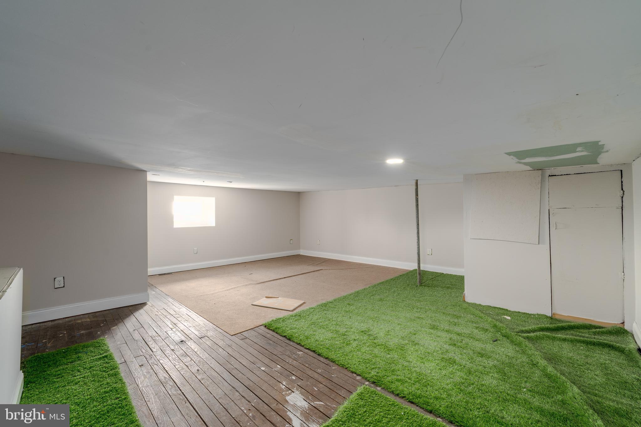 PARK CIRCLE - Residential