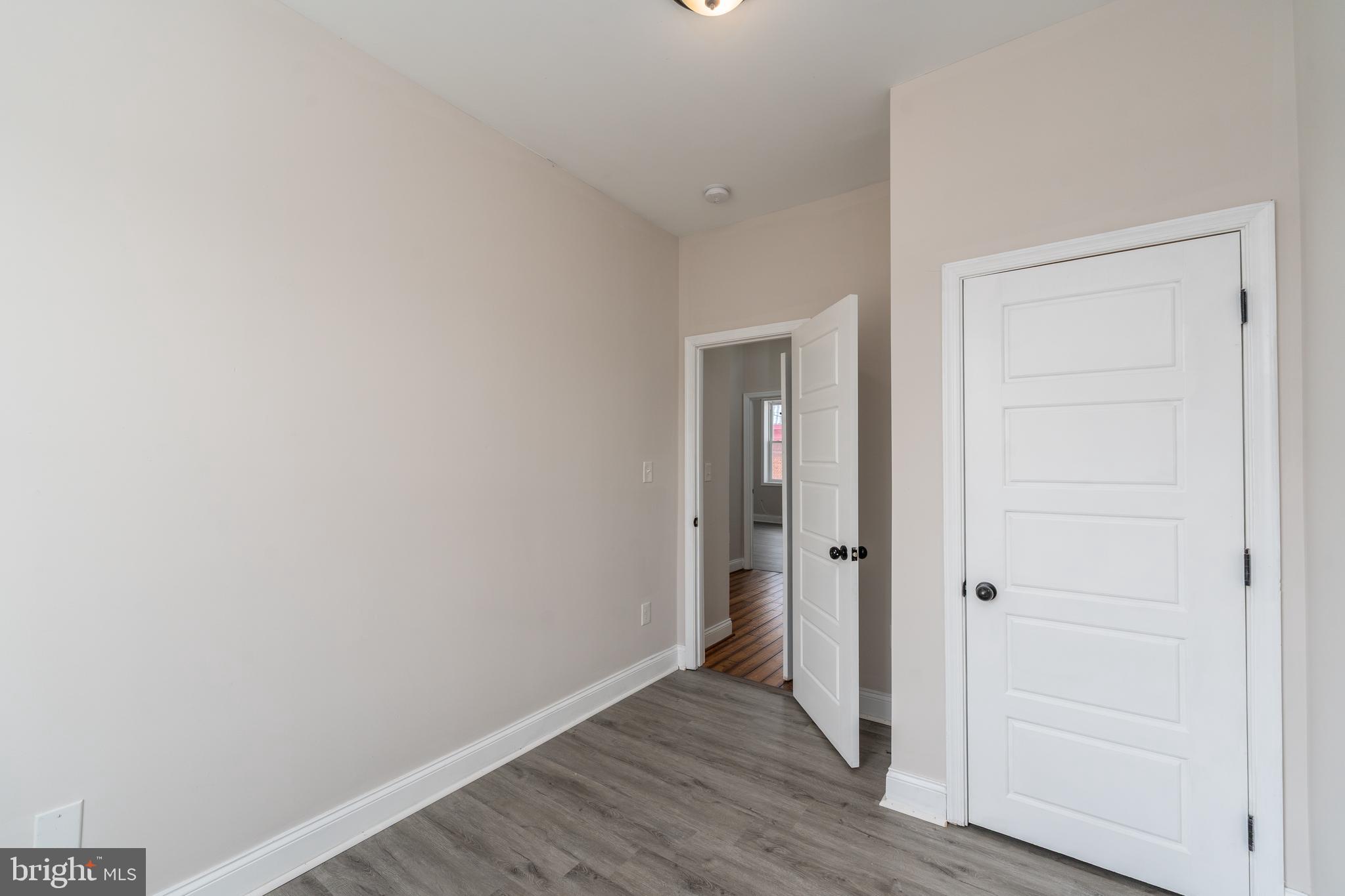 PARK CIRCLE - Residential