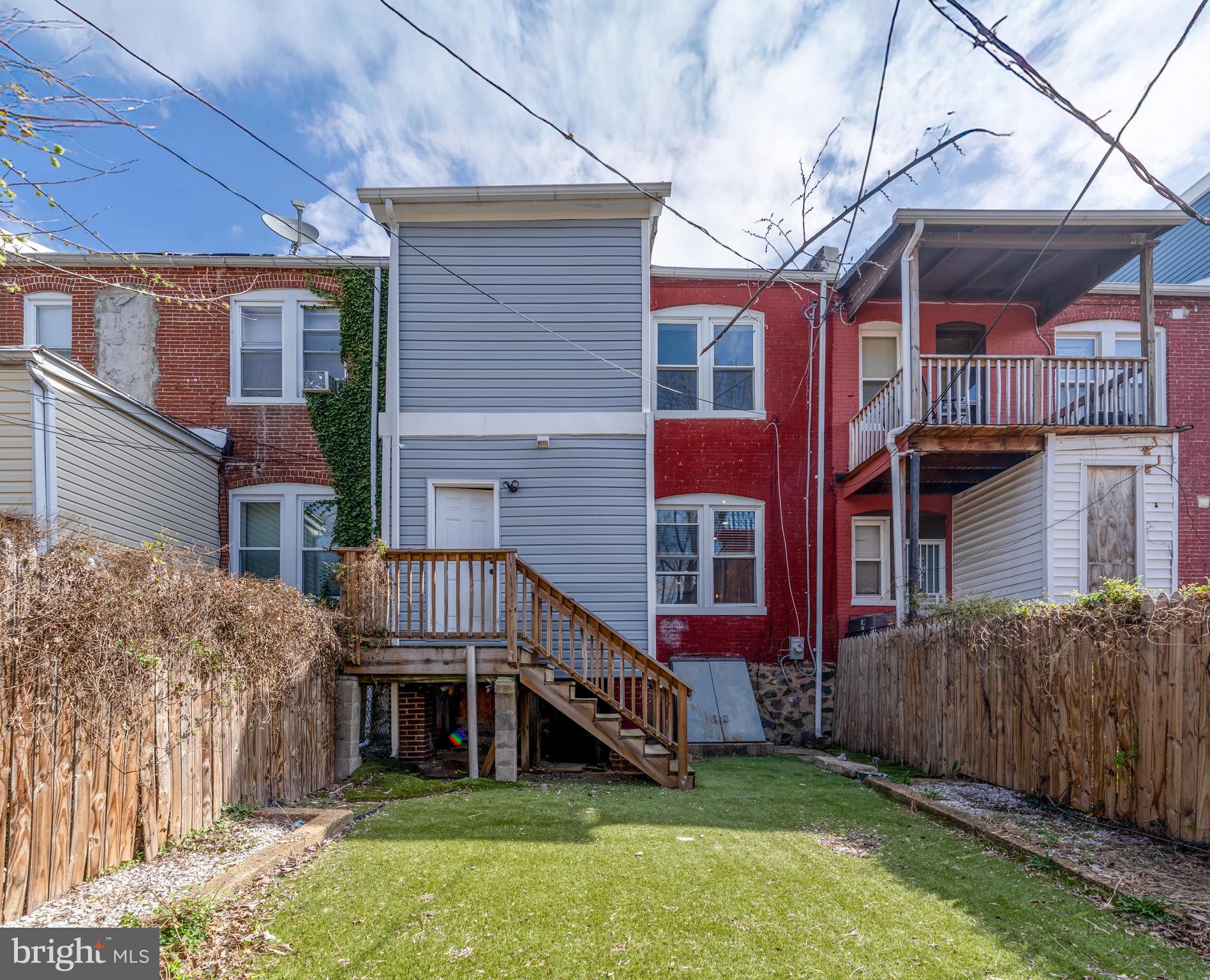 PARK CIRCLE - Residential