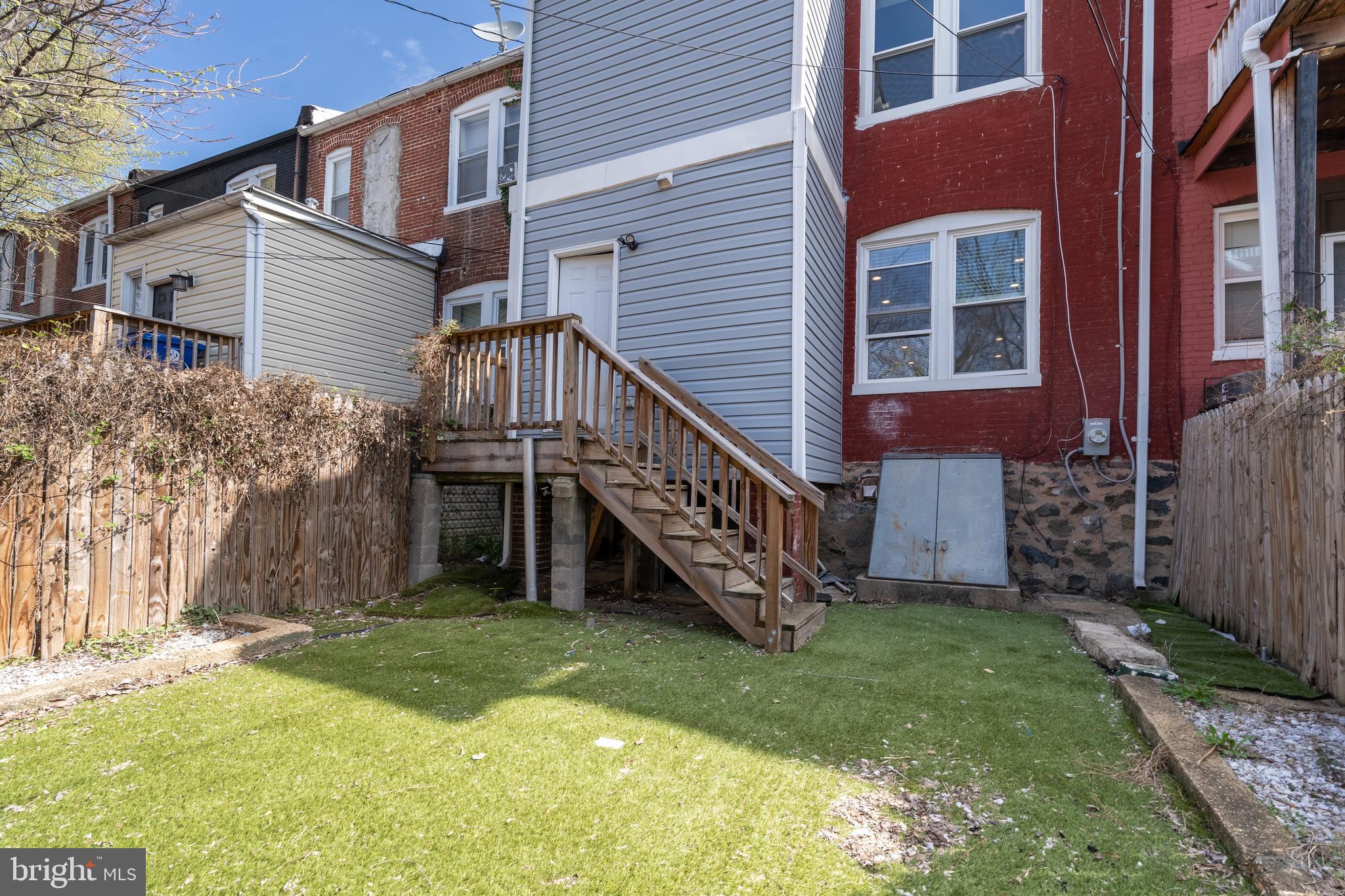 PARK CIRCLE - Residential