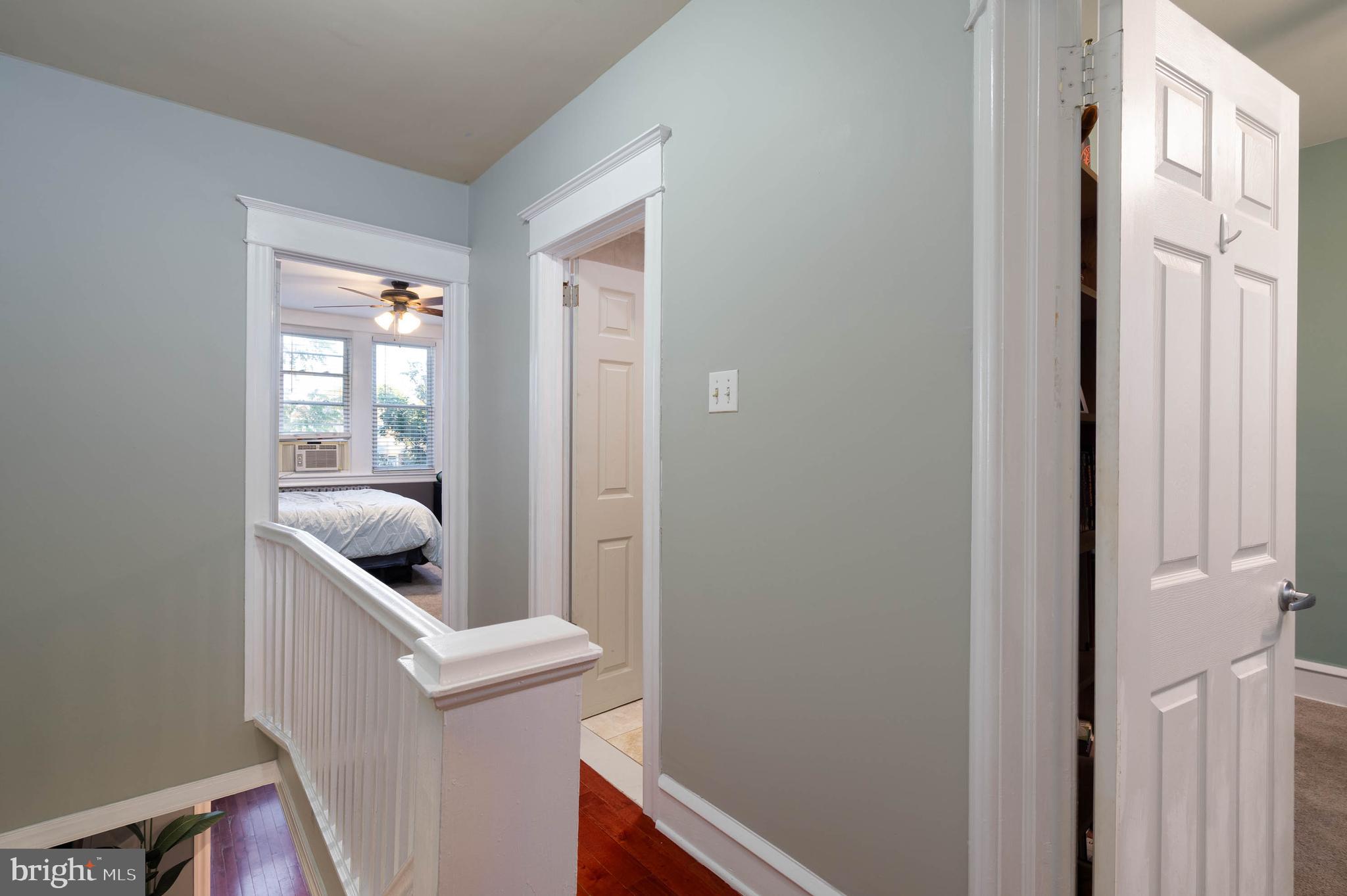 ROXBOROUGH - Residential