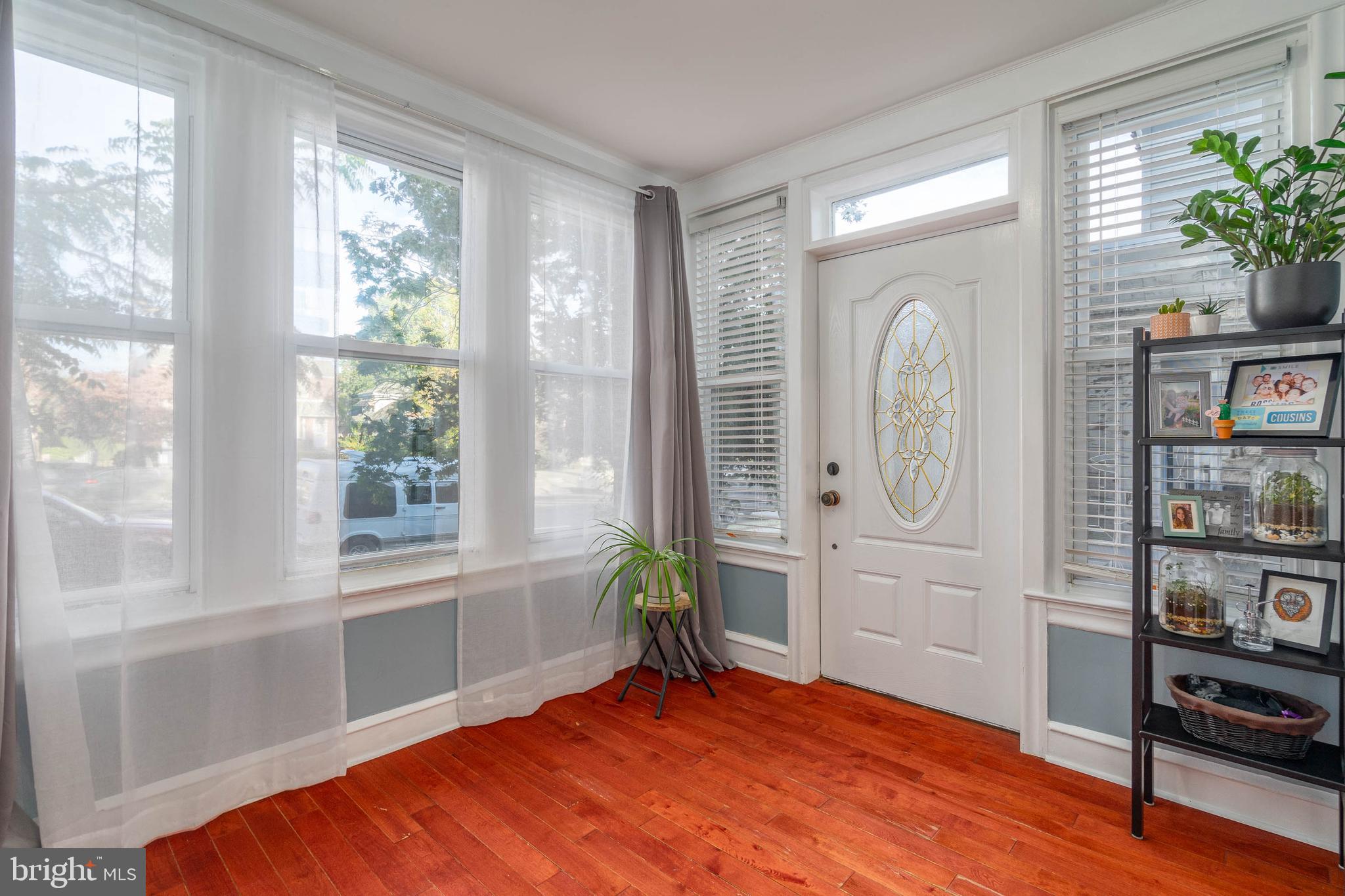 ROXBOROUGH - Residential