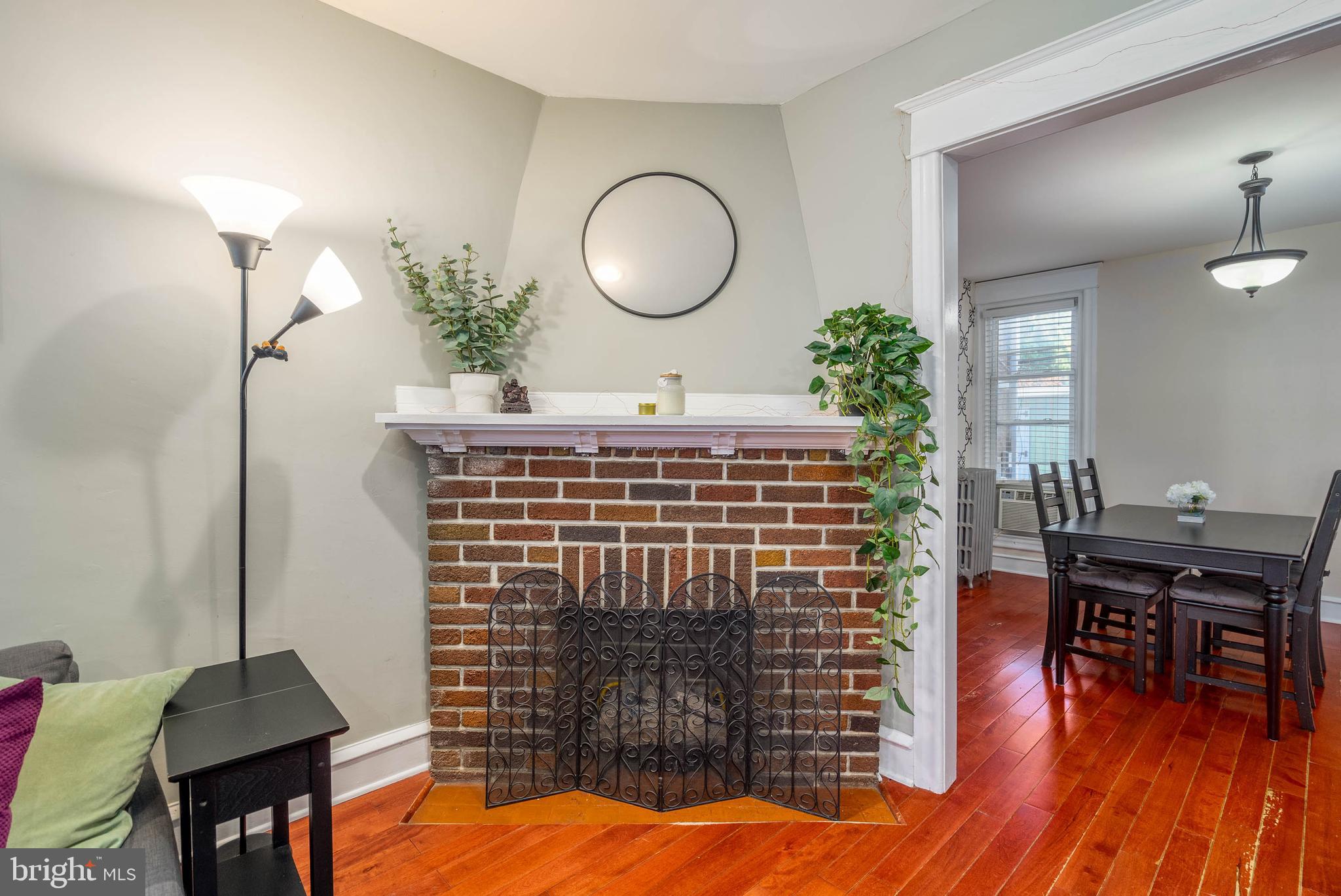 ROXBOROUGH - Residential