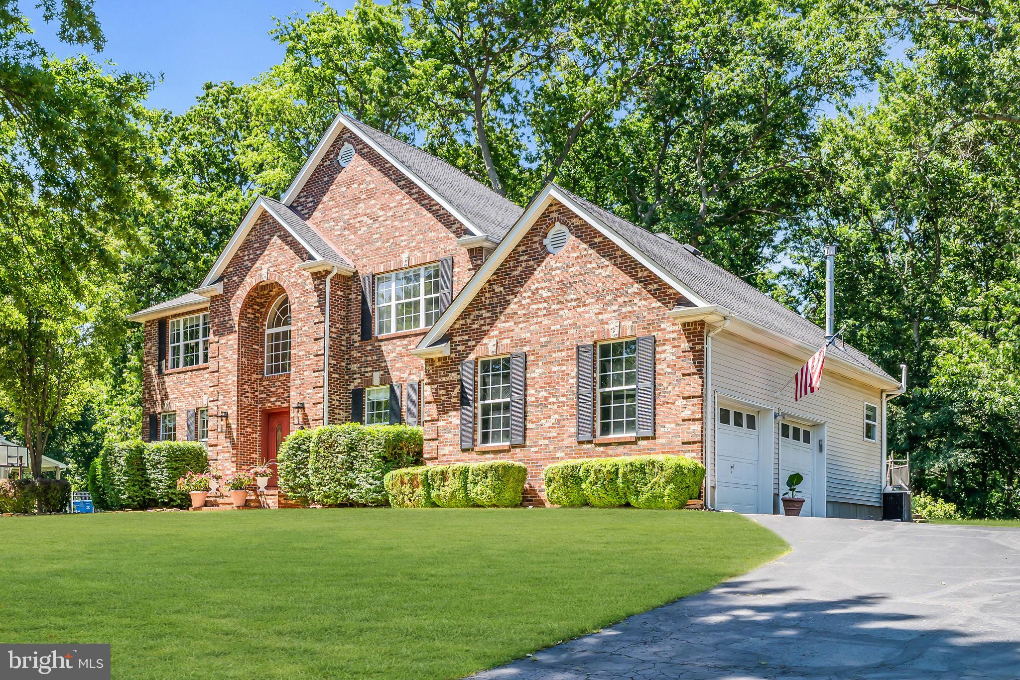 4 SCOTT DRIVE