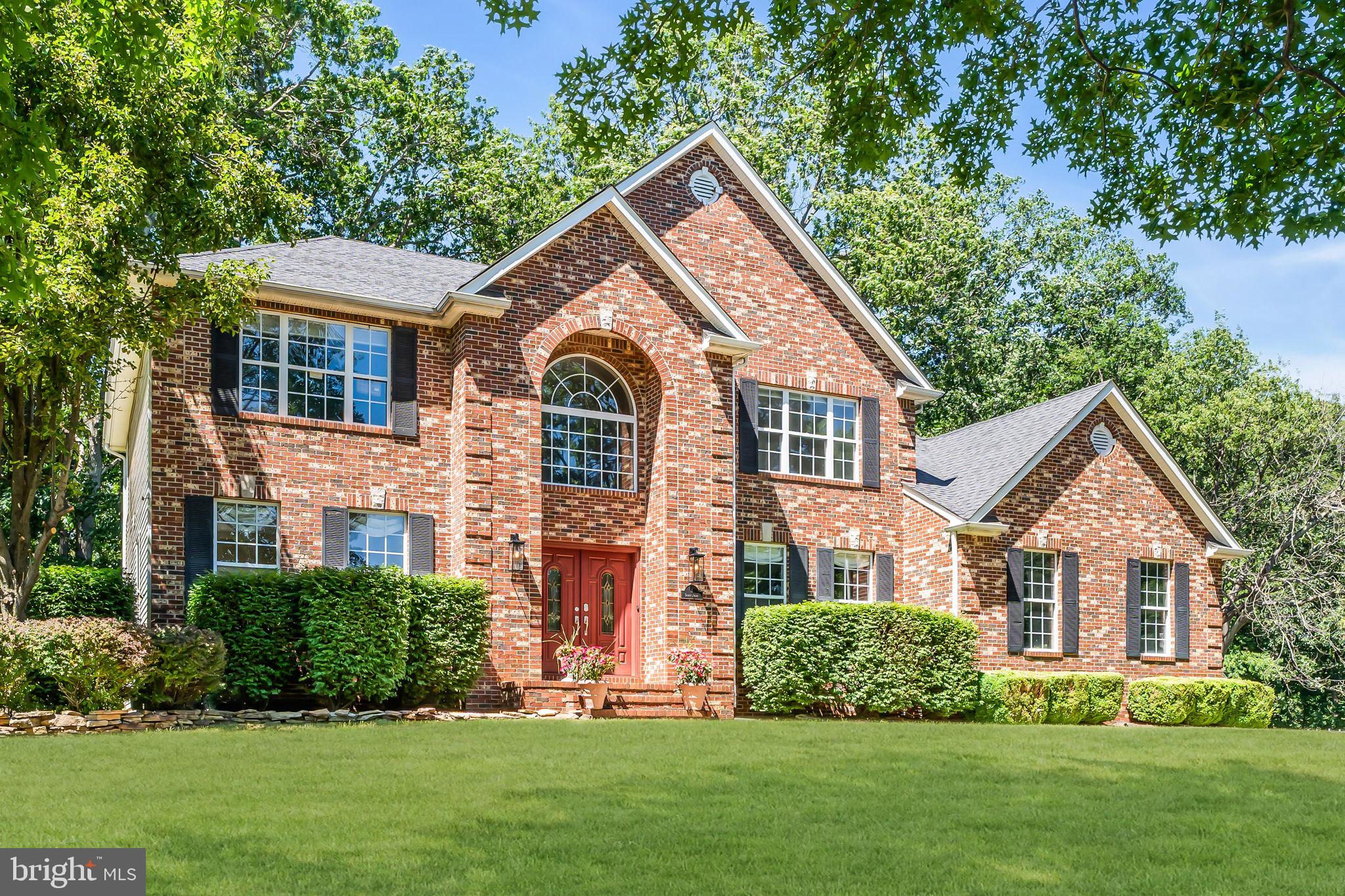 4 SCOTT DRIVE