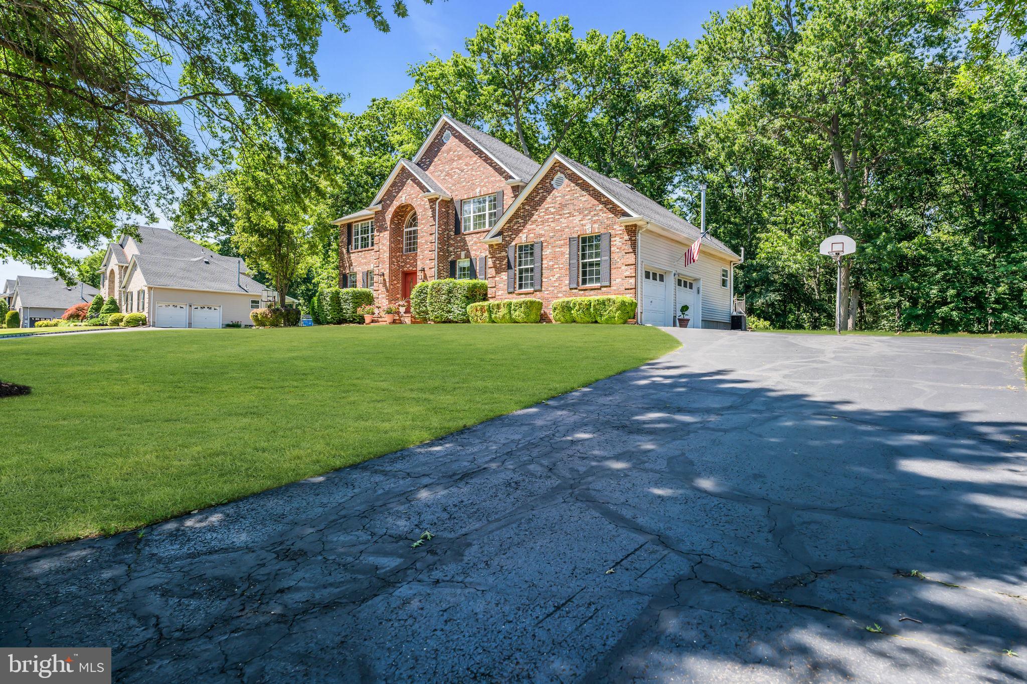 4 SCOTT DRIVE