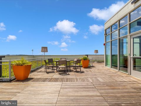 Photo of 925 N Fairfax Street #405, ALEXANDRIA, VA 22314 (MLS # VAAX2055294)