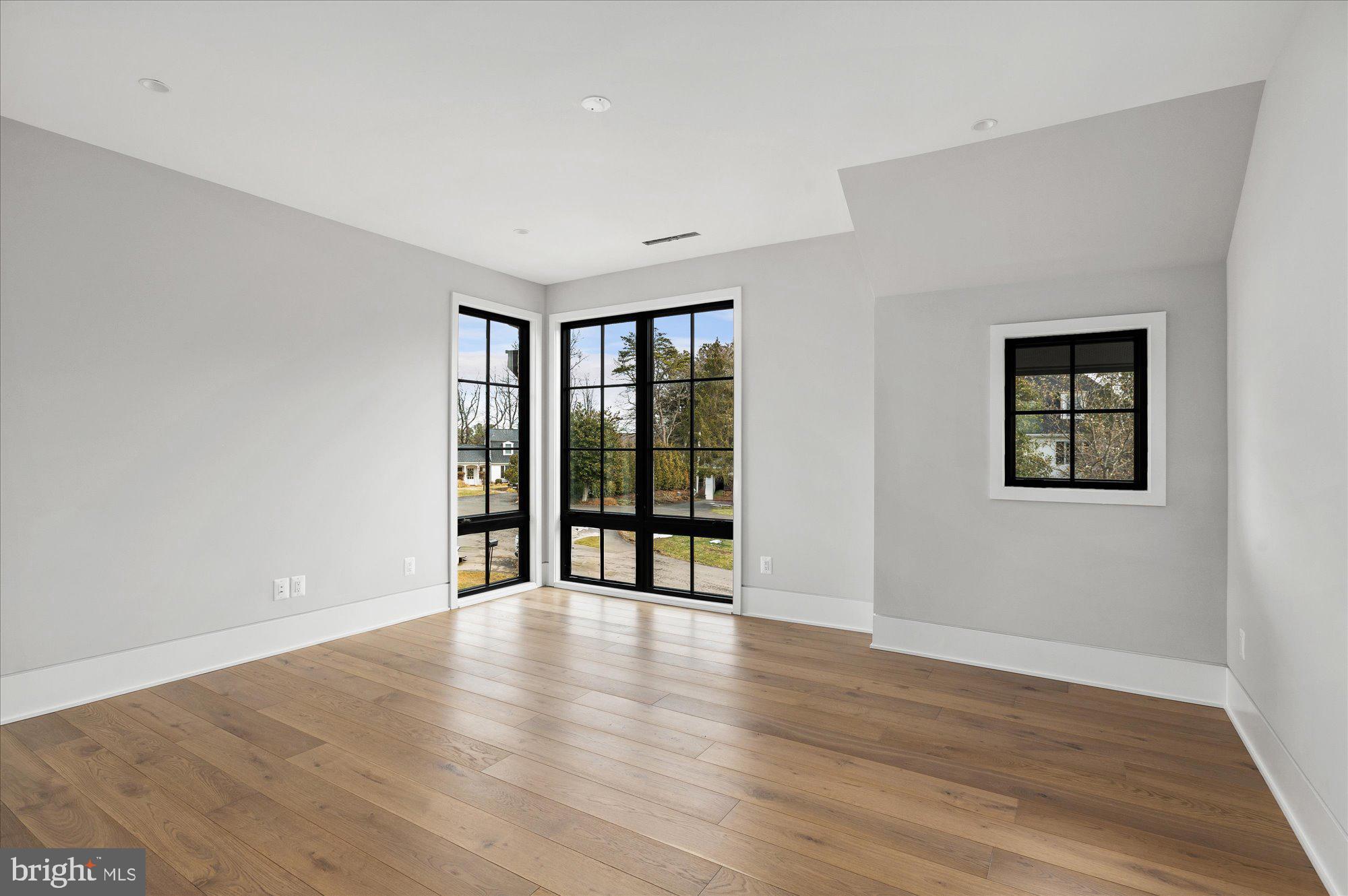 BALLANTRAE - Residential