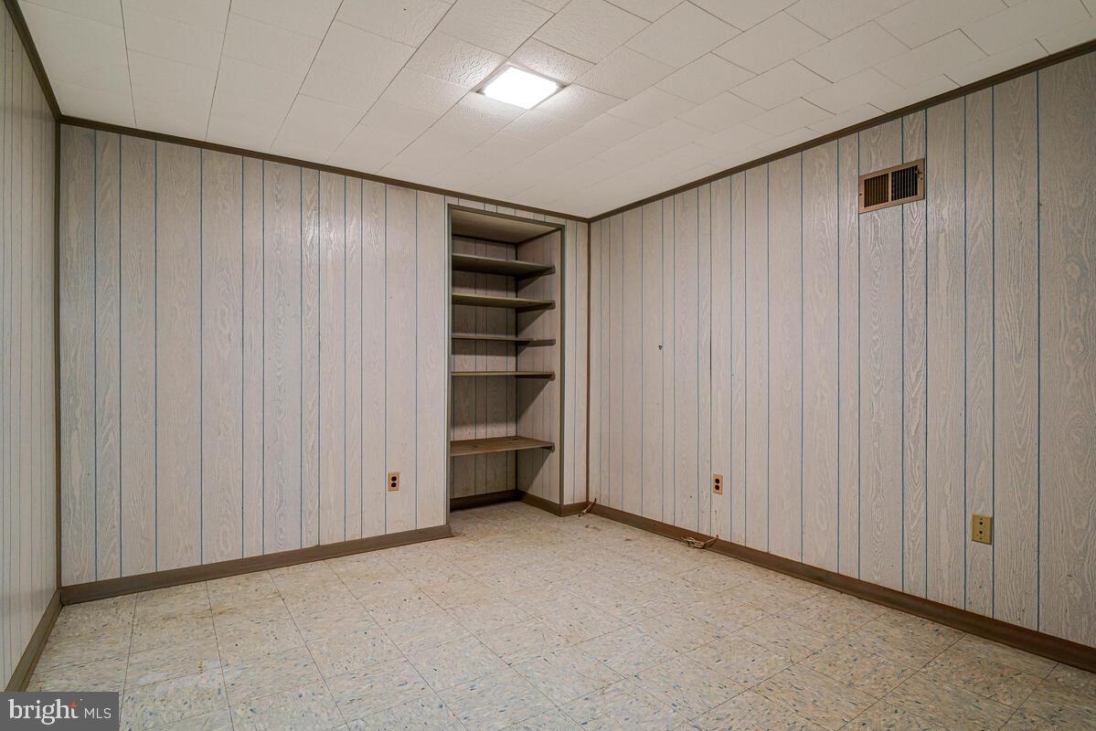 ROLLING VALLEY - Residential