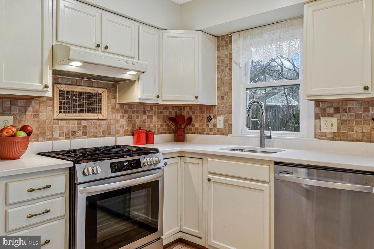 ROLLING VALLEY - Residential