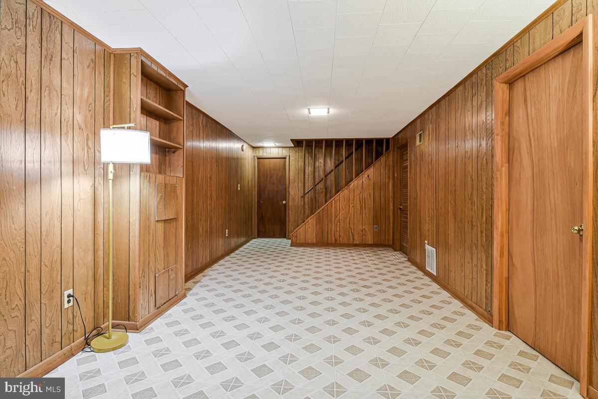 ROLLING VALLEY - Residential