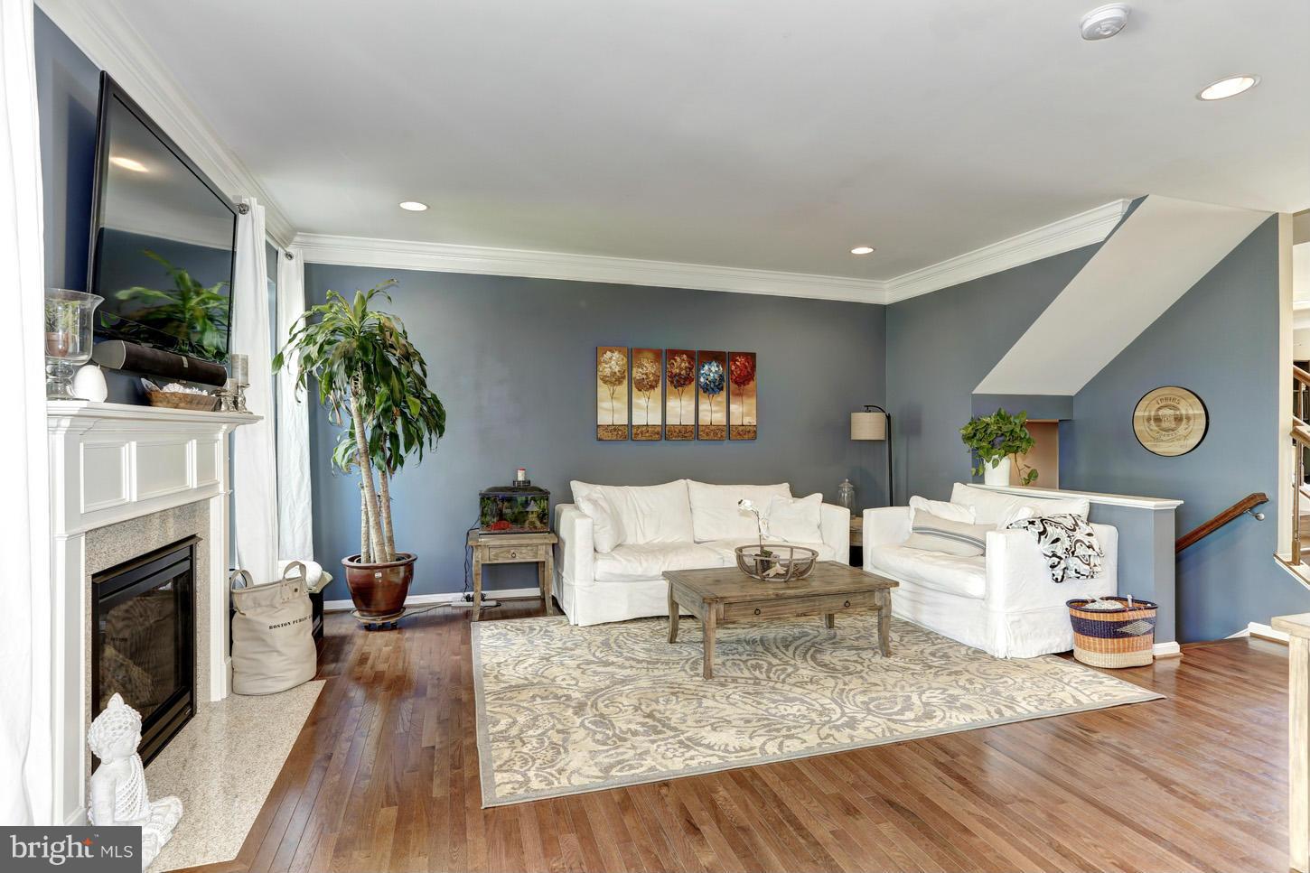 PEMBROOKE - Residential