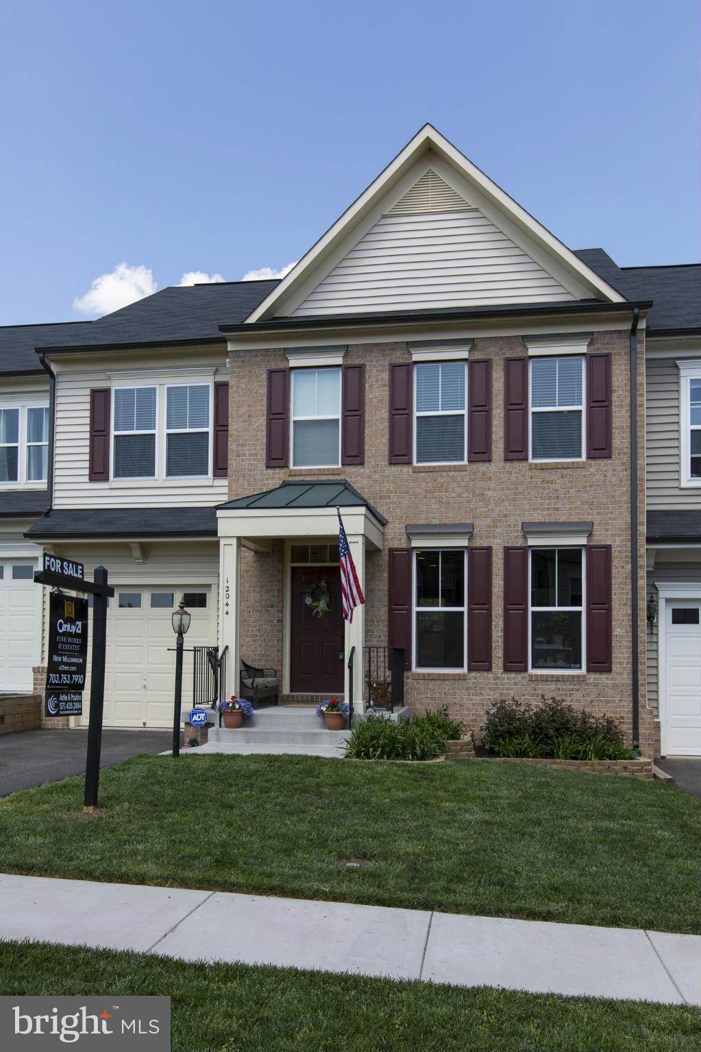 PEMBROOKE - Residential