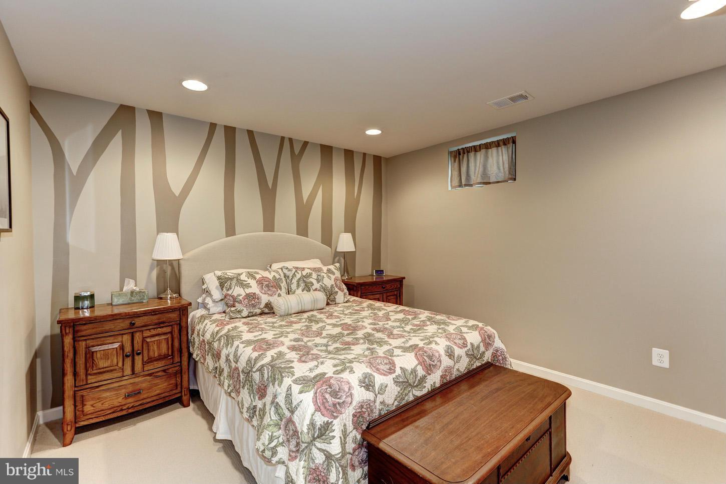 PEMBROOKE - Residential