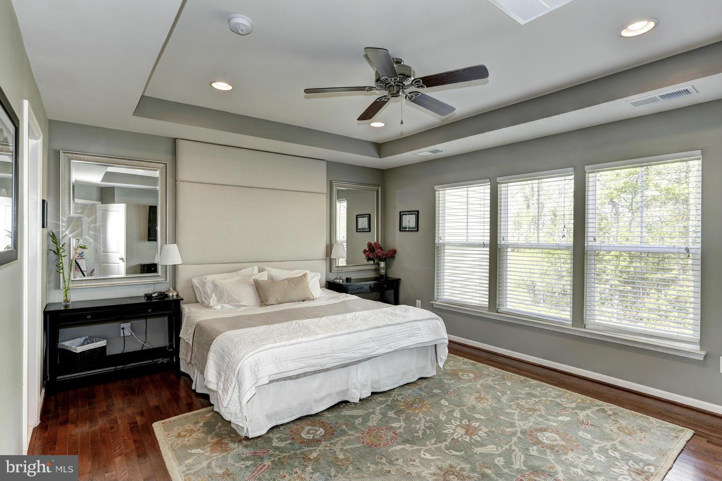 PEMBROOKE - Residential