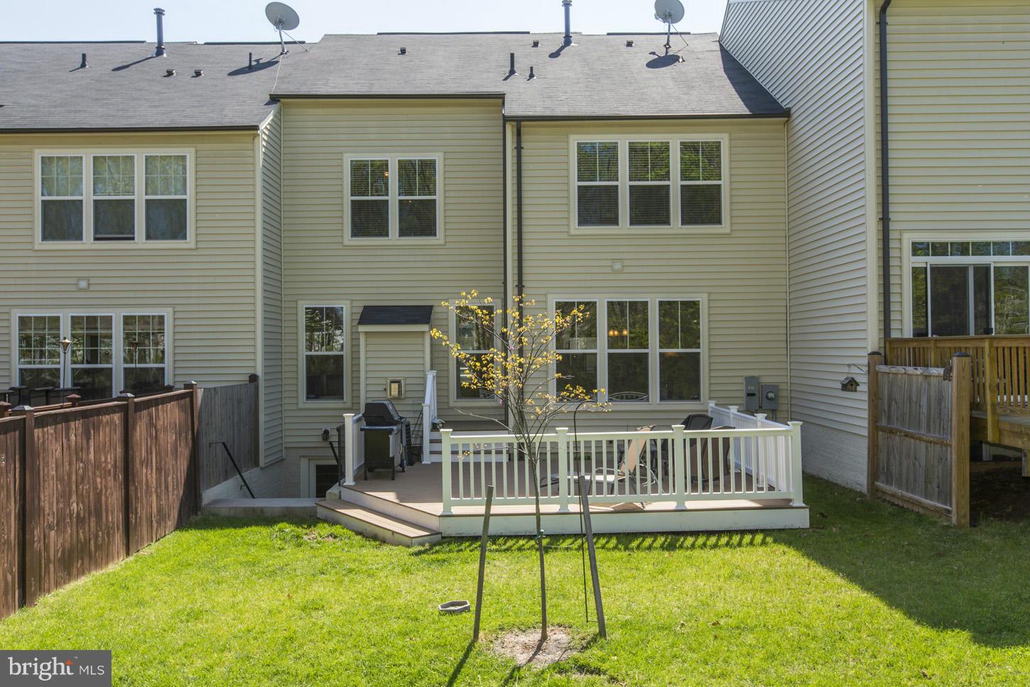 PEMBROOKE - Residential