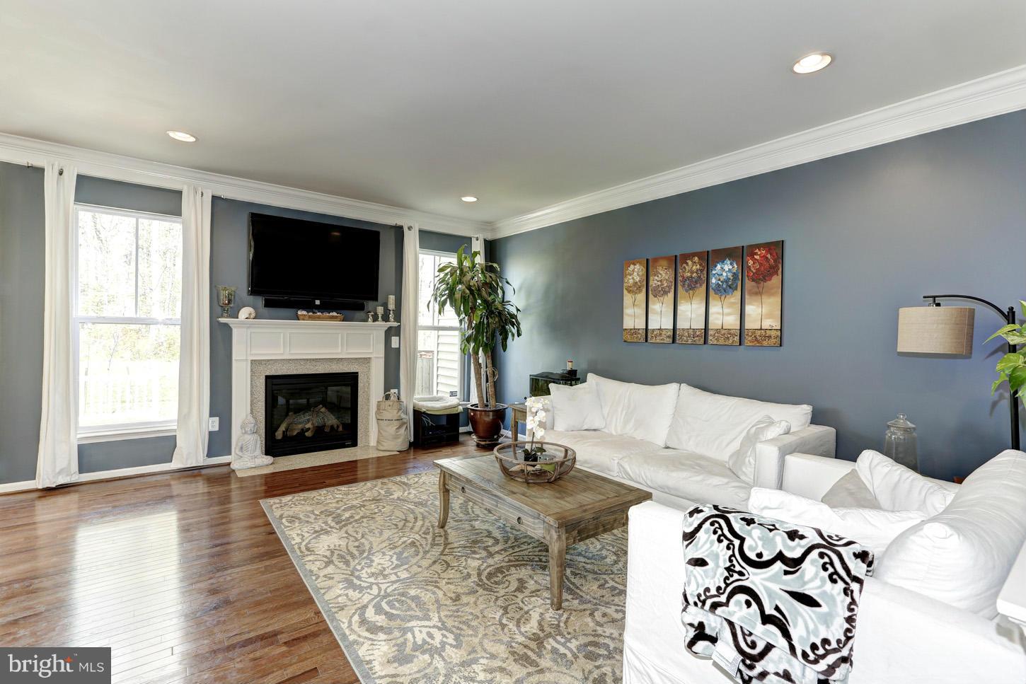 PEMBROOKE - Residential