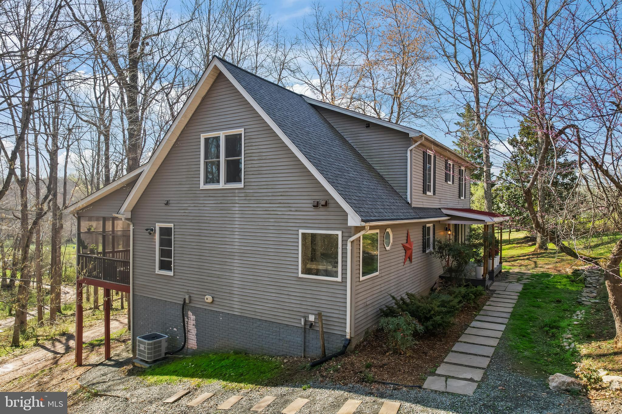 KINGS GRANT - Residential