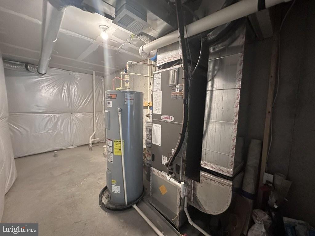 MCCAULEY CROSSING - Residential