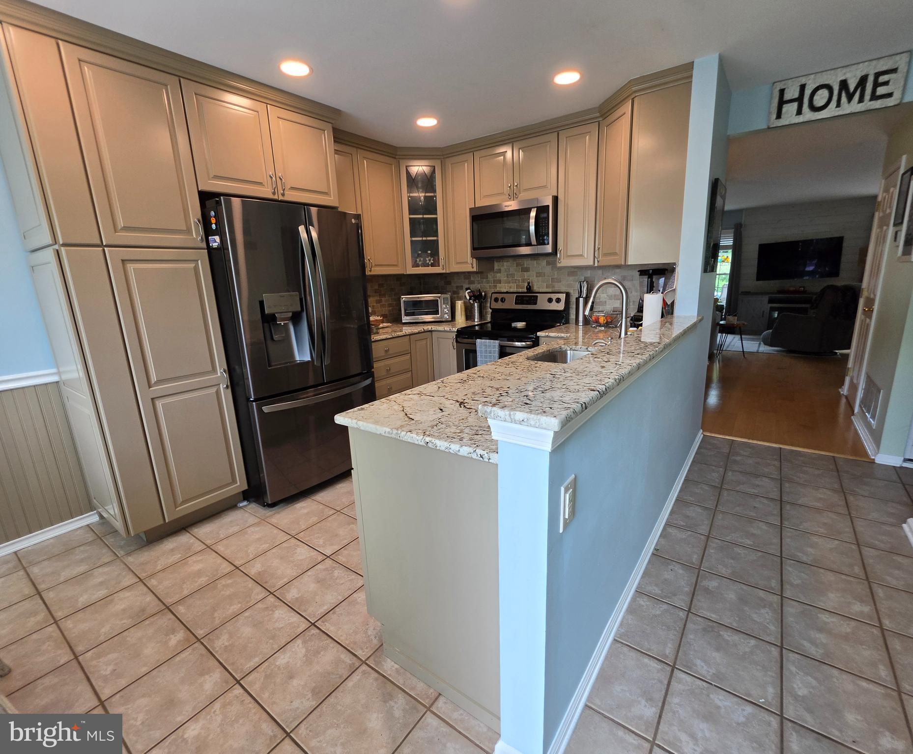 105 LARKSPUR COURT